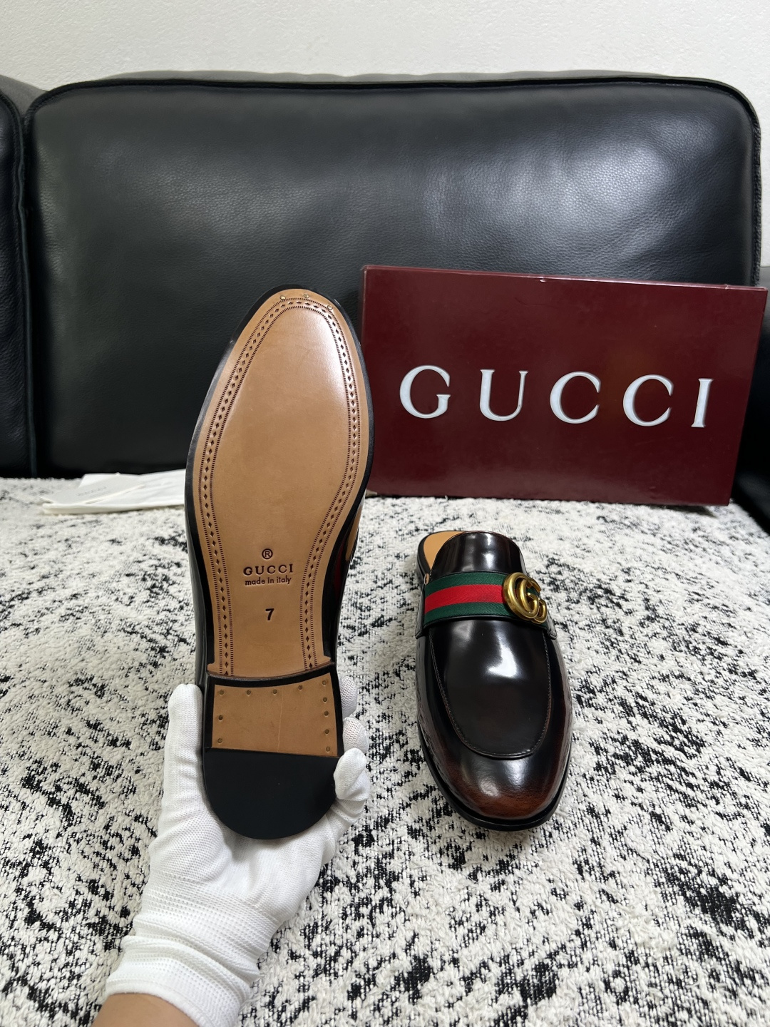 Gucci 高品质  顶级工艺品  古奇  皮鞋专柜新款原厂配置，意大利进口牛皮面料，进口牛皮内里垫，透气舒适，鞋底：原