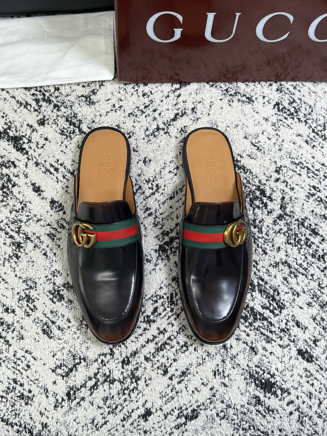 Gucci 高品质  顶级工艺品  古奇  皮鞋专柜新款原厂配置，意大利进口牛皮面料，进口牛皮内里垫，透气舒适，鞋底：原