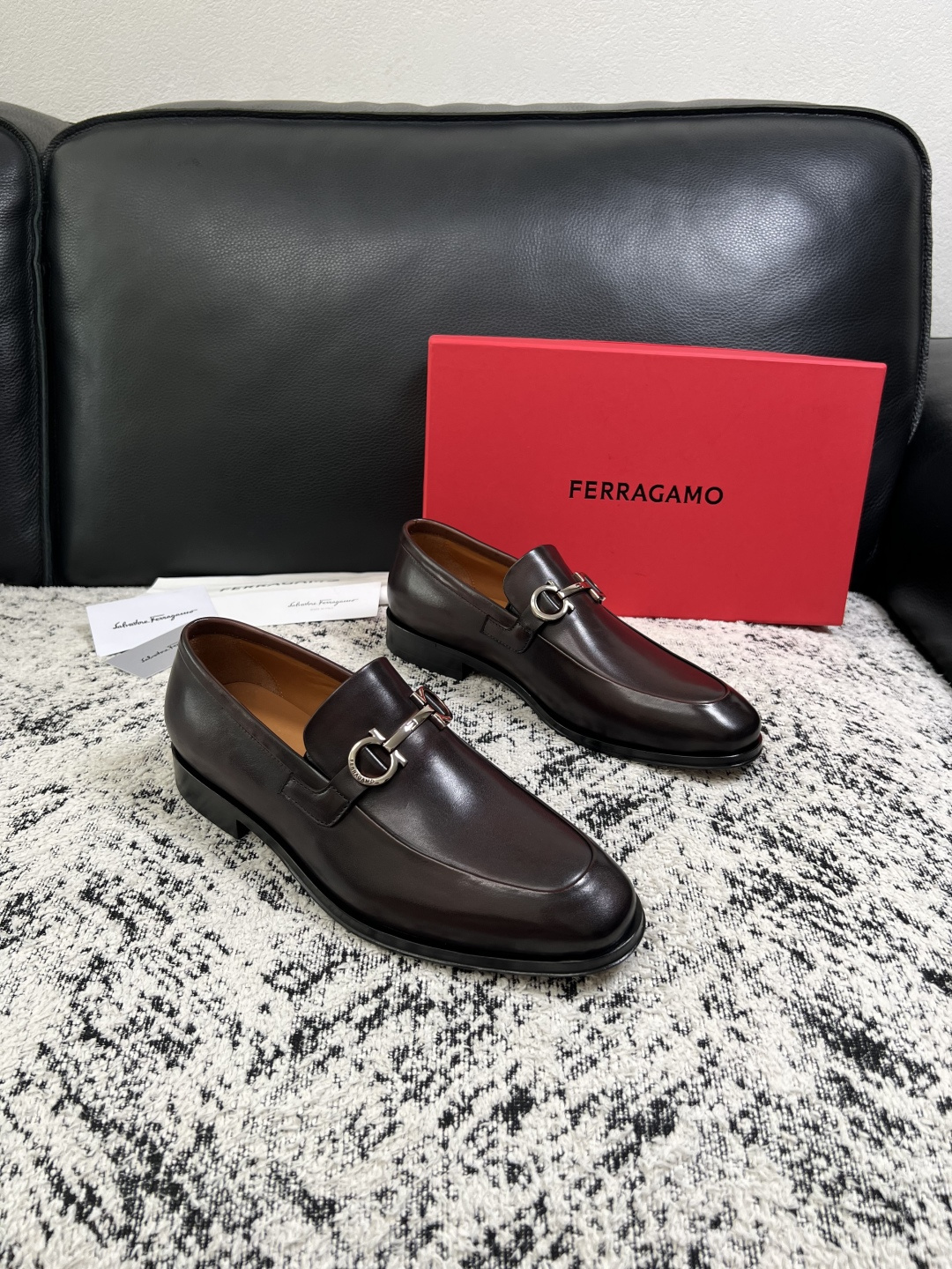Ferragamo 高品质 顶级工艺品 菲拉格慕 皮鞋专柜同步发售原厂配置,意大利进口原版牛皮,进口水染牛里 , Ferragamo 高品质 顶级工艺品 菲拉格慕 皮鞋专柜同步发售原厂配置,意大利进口原版牛皮,进口水染牛里 ,
