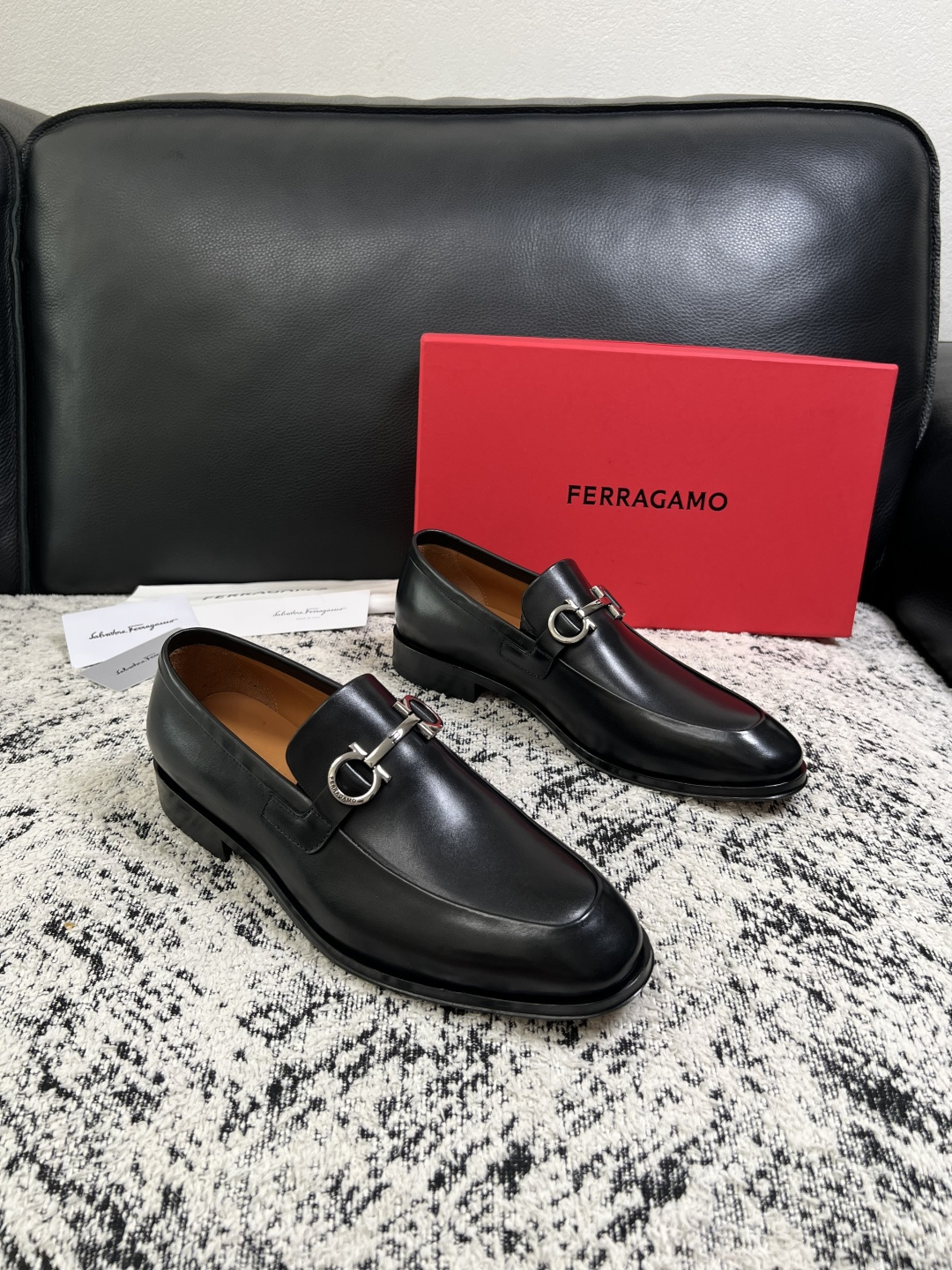 Ferragamo 高品质 顶级工艺品 菲拉格慕 皮鞋专柜同步发售原厂配置,意大利进口原版牛皮,进口水染牛里 , Ferragamo 高品质 顶级工艺品 菲拉格慕 皮鞋专柜同步发售原厂配置,意大利进口原版牛皮,进口水染牛里 ,