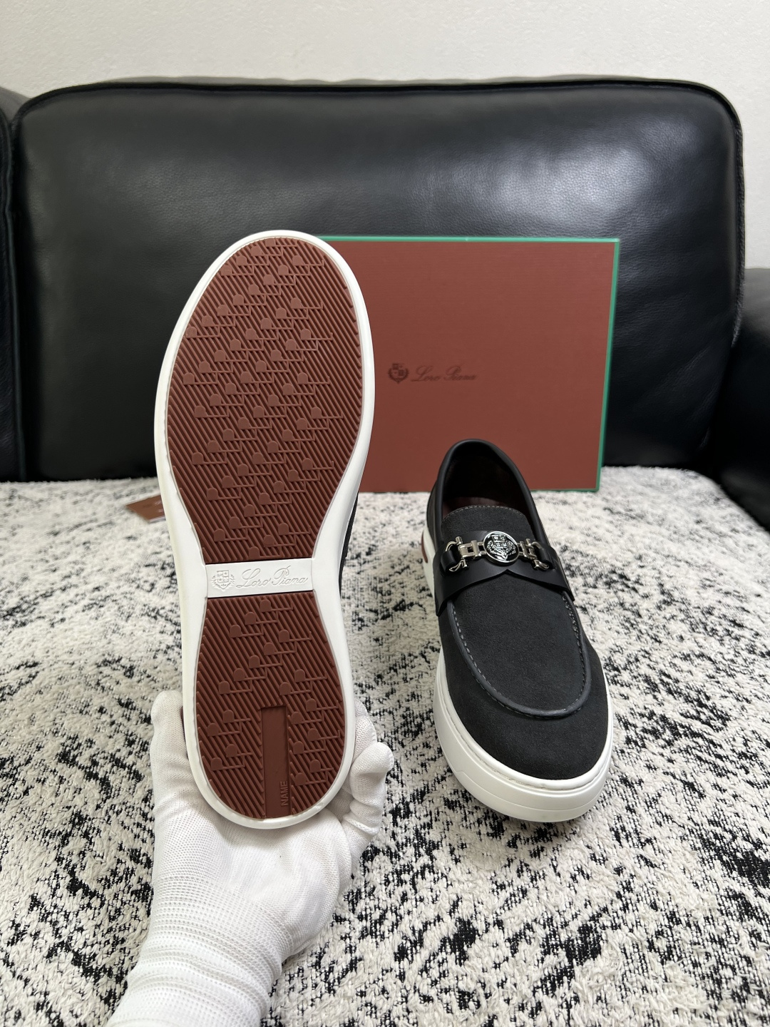 Loro Piana  高品质  顶级工艺品  诺悠翩雅  新品专柜同步原厂配置，鞋面意大利进口牛皮面料，高品质拼接工艺
