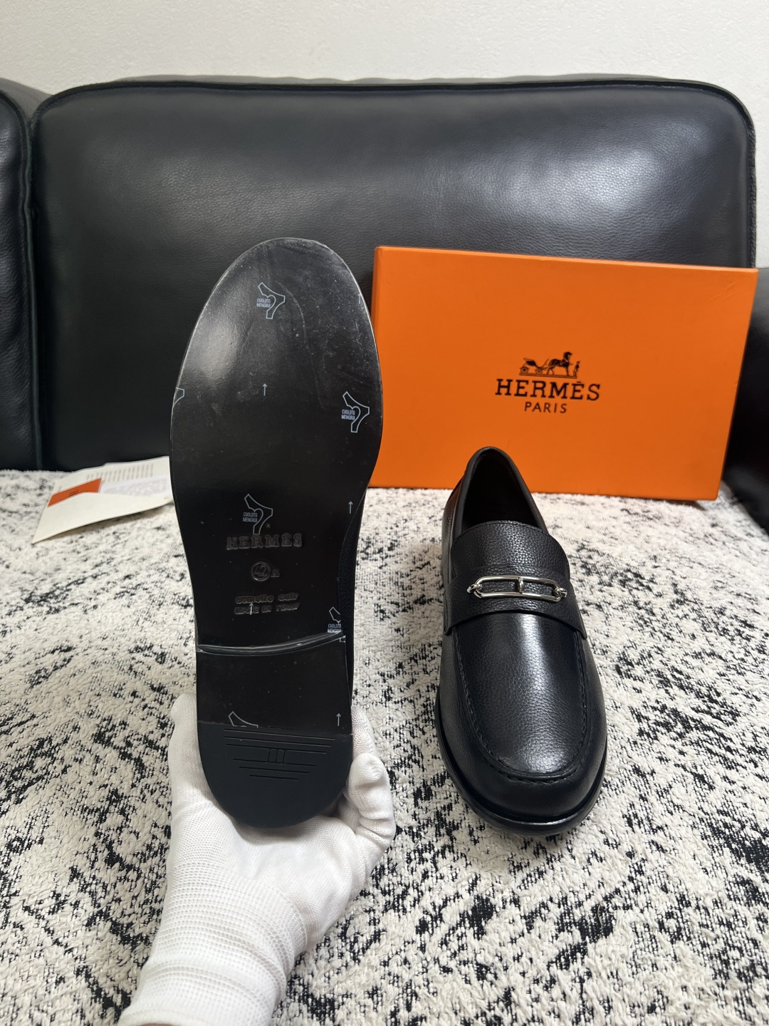 Hermes  高品质  顶级工艺品 爱马仕 皮鞋专柜同步 原厂配置，意大利进口原版牛皮面料，透气舒适进口水染牛里垫，鞋