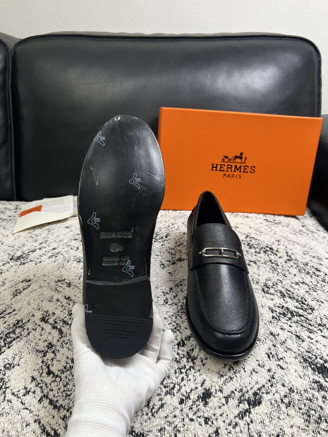 Hermes  高品质  顶级工艺品 爱马仕 皮鞋专柜同步 原厂配置，意大利进口原版牛皮面料，透气舒适进口水染牛里垫，鞋