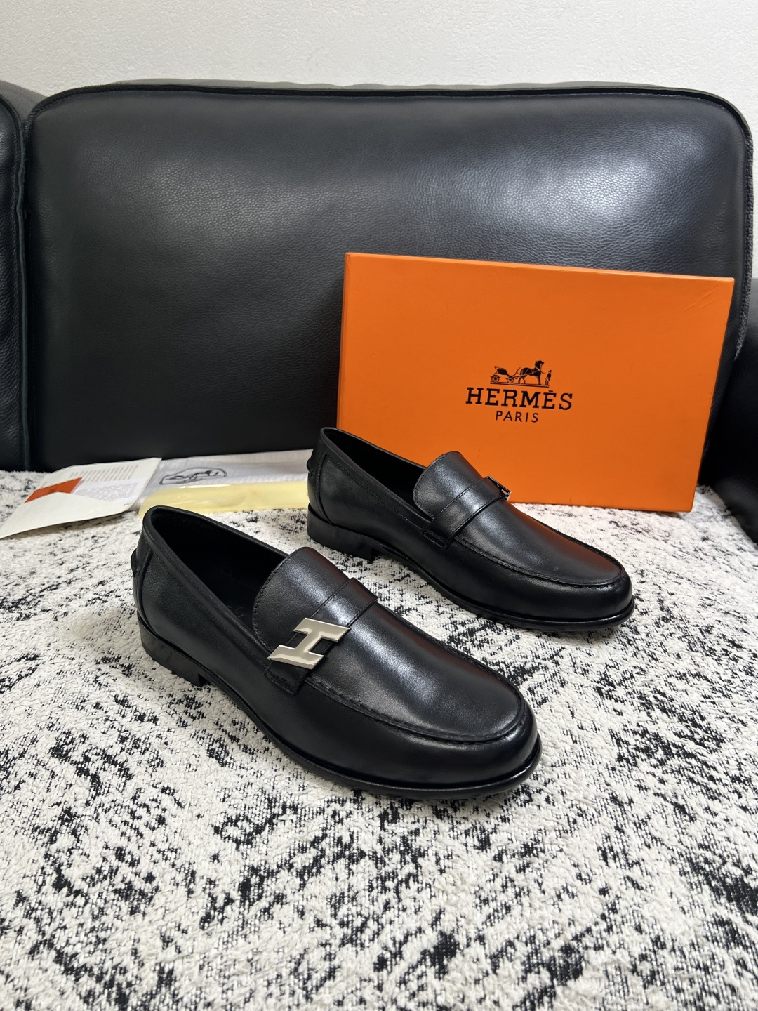 Hermes 高品质 顶级工艺品 爱马仕 皮鞋专柜同步 原厂配置,意大利进口原版牛皮面料,透气舒适进口水染牛里垫,鞋 Hermes 高品质 顶级工艺品 爱马仕 皮鞋专柜同步 原厂配置,意大利进口原版牛皮面料,透气舒适进口水染牛里垫,鞋