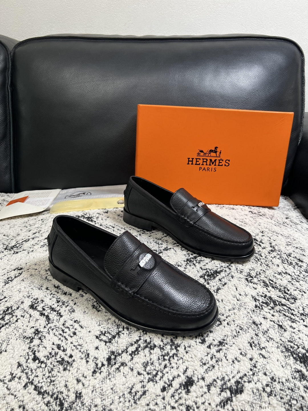 Hermes 高品质 顶级工艺品 爱马仕 皮鞋专柜同步 原厂配置,意大利进口原版牛皮面料,透气舒适进口水染牛里垫,鞋 Hermes 高品质 顶级工艺品 爱马仕 皮鞋专柜同步 原厂配置,意大利进口原版牛皮面料,透气舒适进口水染牛里垫,鞋