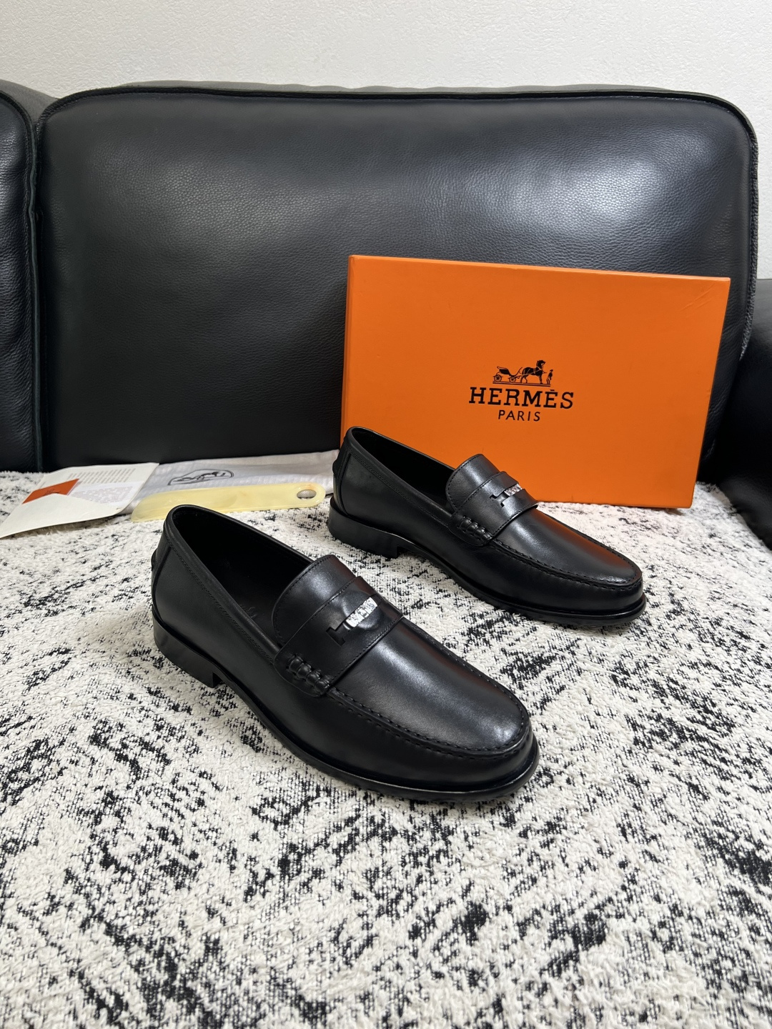 Hermes 高品质 顶级工艺品 爱马仕 皮鞋专柜同步 原厂配置,意大利进口原版牛皮面料,透气舒适进口水染牛里垫,鞋 Hermes 高品质 顶级工艺品 爱马仕 皮鞋专柜同步 原厂配置,意大利进口原版牛皮面料,透气舒适进口水染牛里垫,鞋