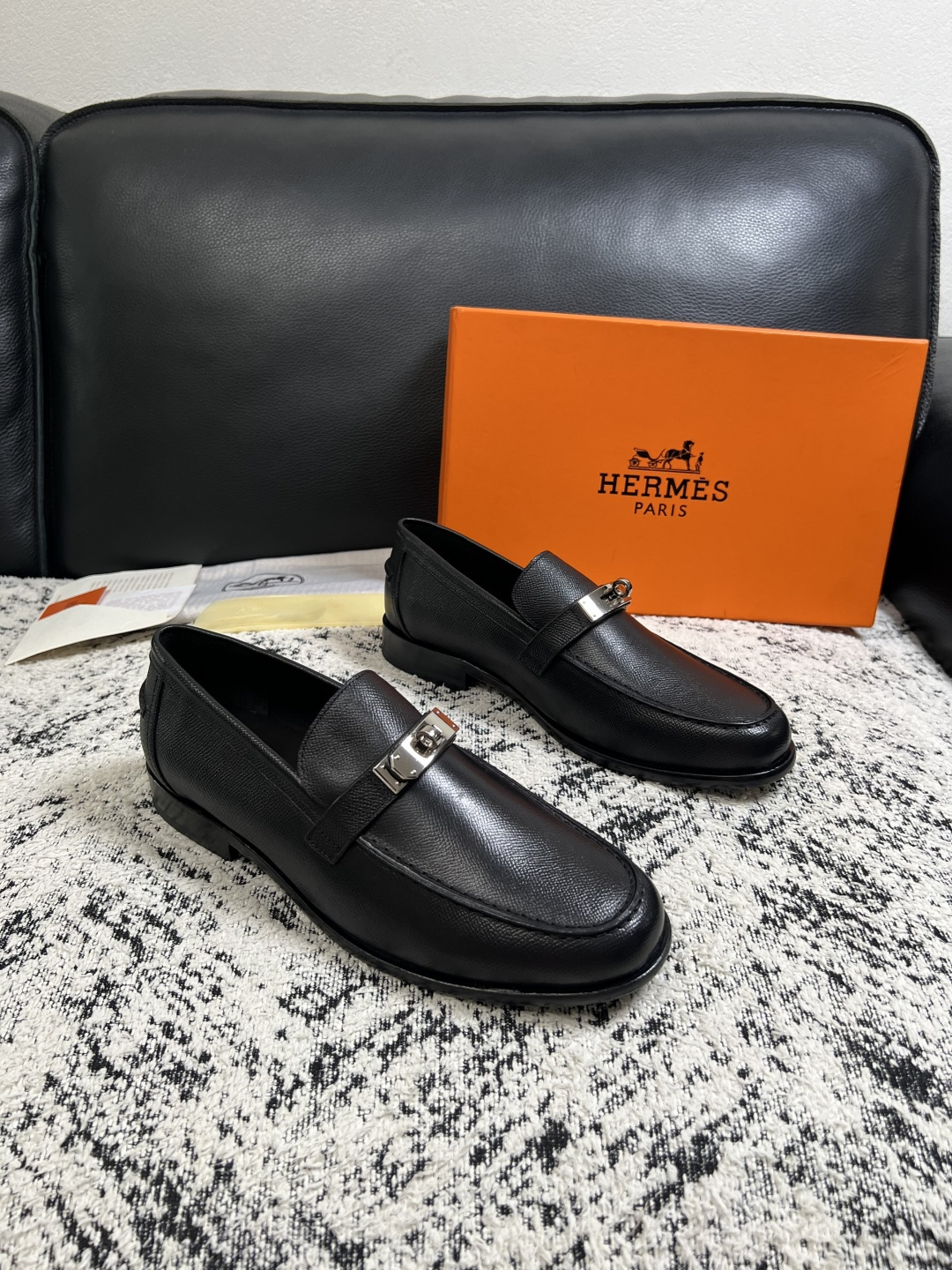 Hermes 高品质 顶级工艺品 爱马仕 皮鞋专柜同步 原厂配置,意大利进口原版牛皮面料,透气舒适进口水染牛里垫,鞋 Hermes 高品质 顶级工艺品 爱马仕 皮鞋专柜同步 原厂配置,意大利进口原版牛皮面料,透气舒适进口水染牛里垫,鞋