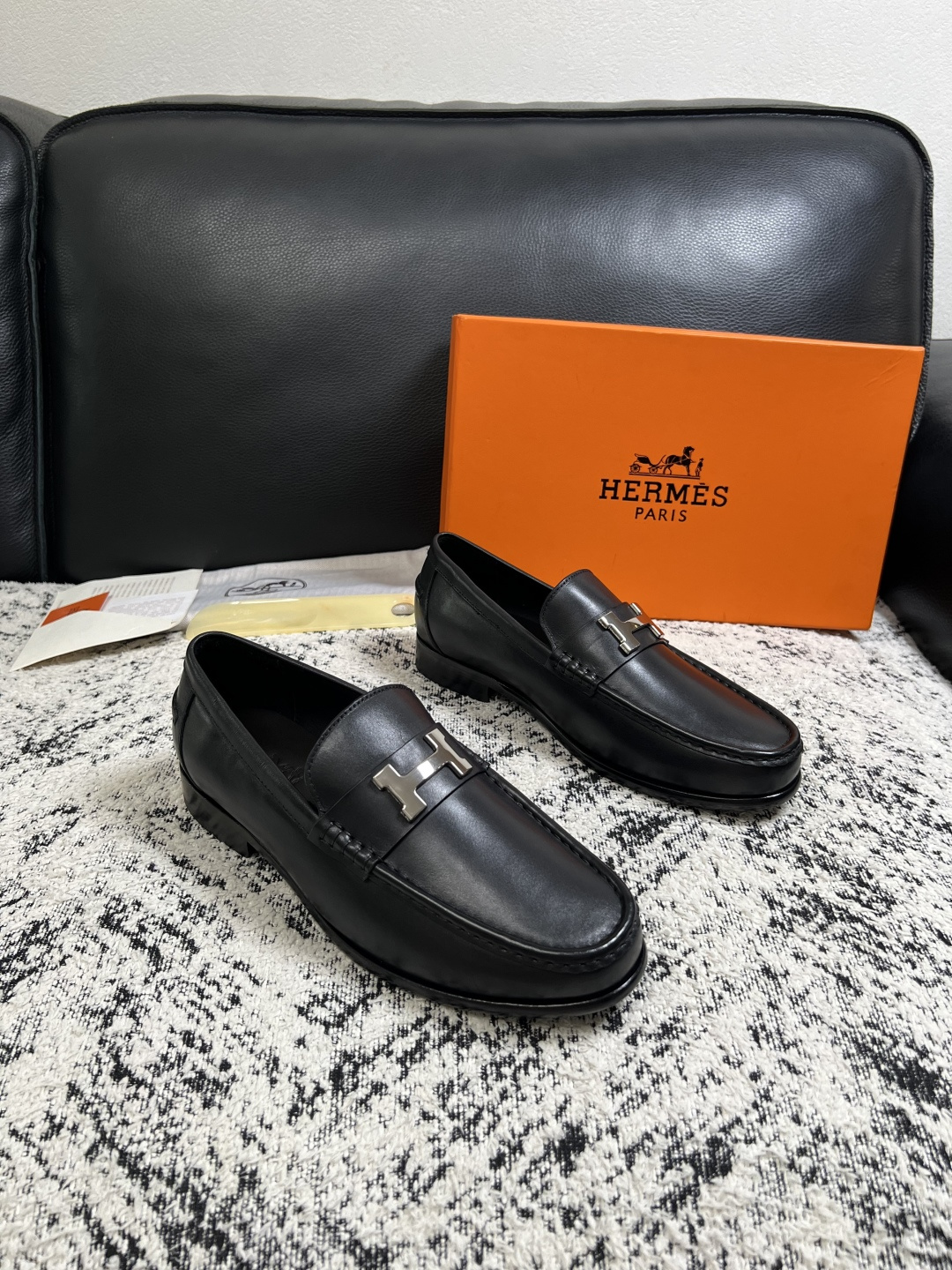Hermes 高品质 顶级工艺品 爱马仕 皮鞋专柜同步 原厂配置,意大利进口原版牛皮面料,透气舒适进口水染牛里垫,鞋 Hermes 高品质 顶级工艺品 爱马仕 皮鞋专柜同步 原厂配置,意大利进口原版牛皮面料,透气舒适进口水染牛里垫,鞋