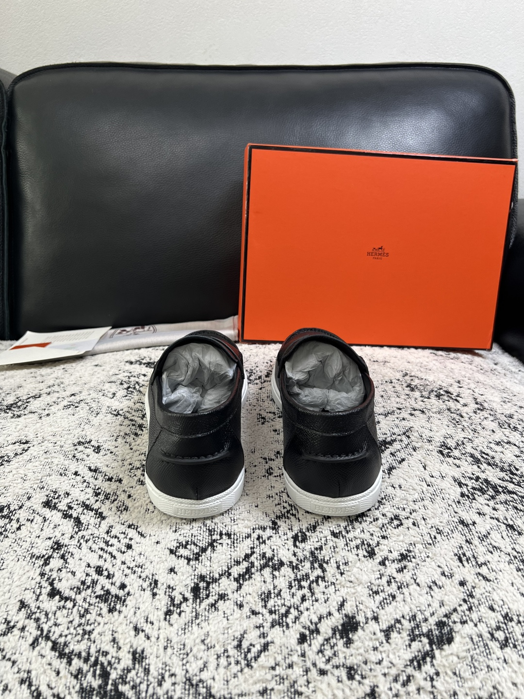 Hermes  高品质  顶级工艺品  爱马仕 专柜同步发售原厂配置，意大利进口原版牛皮面料，高品质拼接工艺，全进口水染