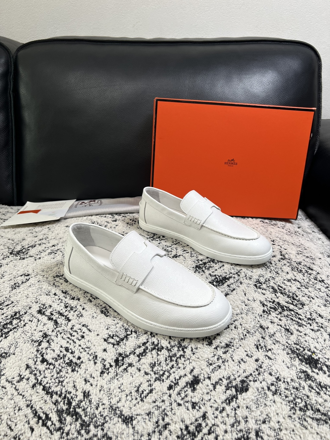 Hermes  高品质  顶级工艺品  爱马仕 专柜同步发售原厂配置，意大利进口原版牛皮面料，高品质拼接工艺，全进口水染