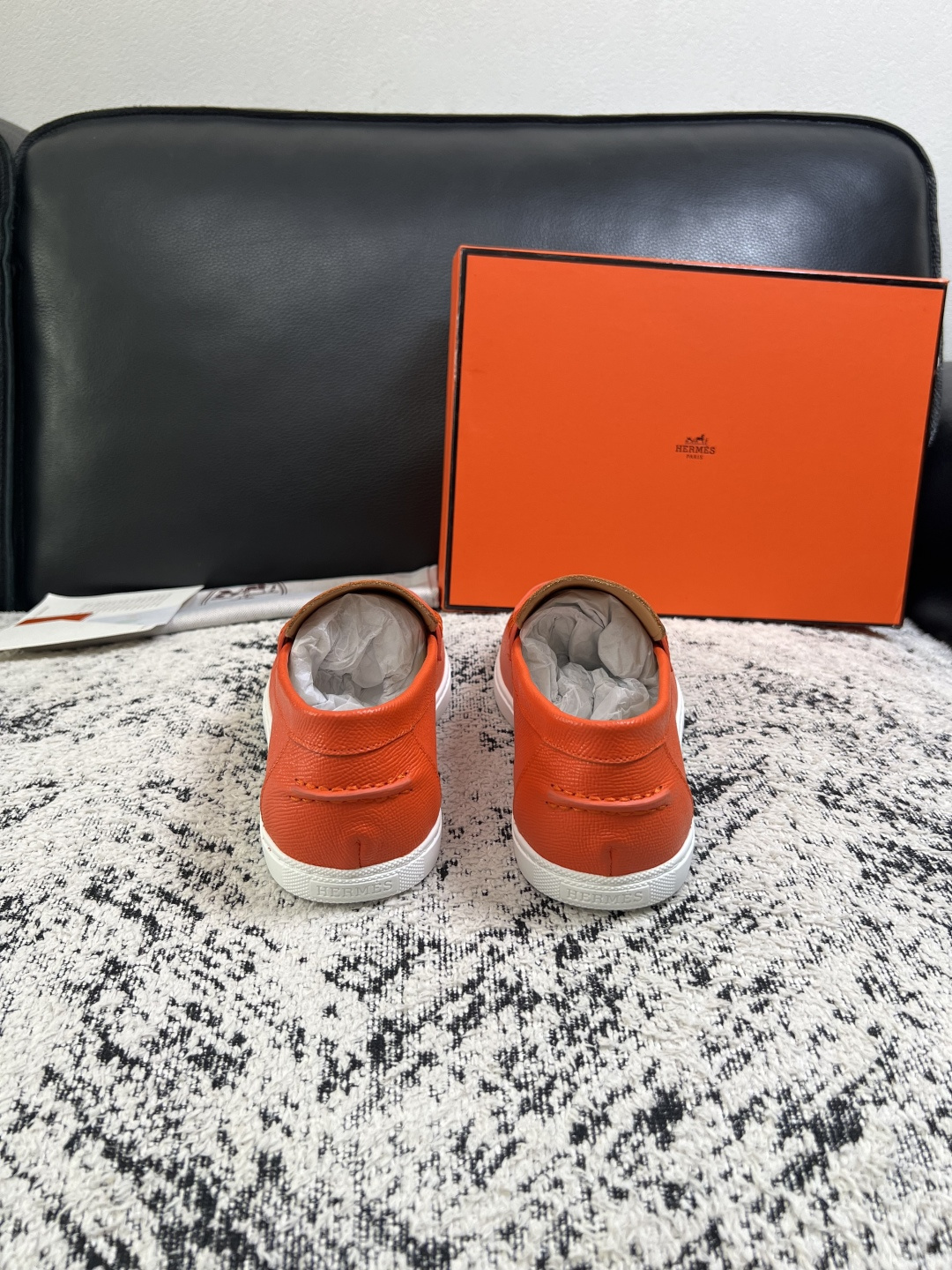 Hermes  高品质  顶级工艺品  爱马仕 专柜同步发售原厂配置，意大利进口原版牛皮面料，高品质拼接工艺，全进口水染
