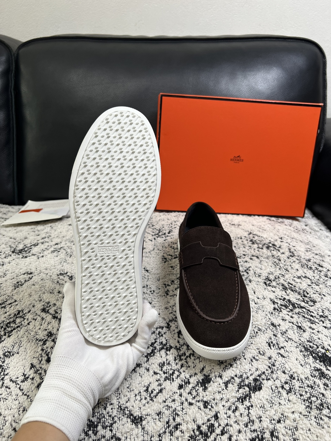 Hermes  高品质  顶级工艺品  爱马仕 专柜同步发售原厂配置，意大利进口原版牛皮面料，高品质拼接工艺，全进口水染