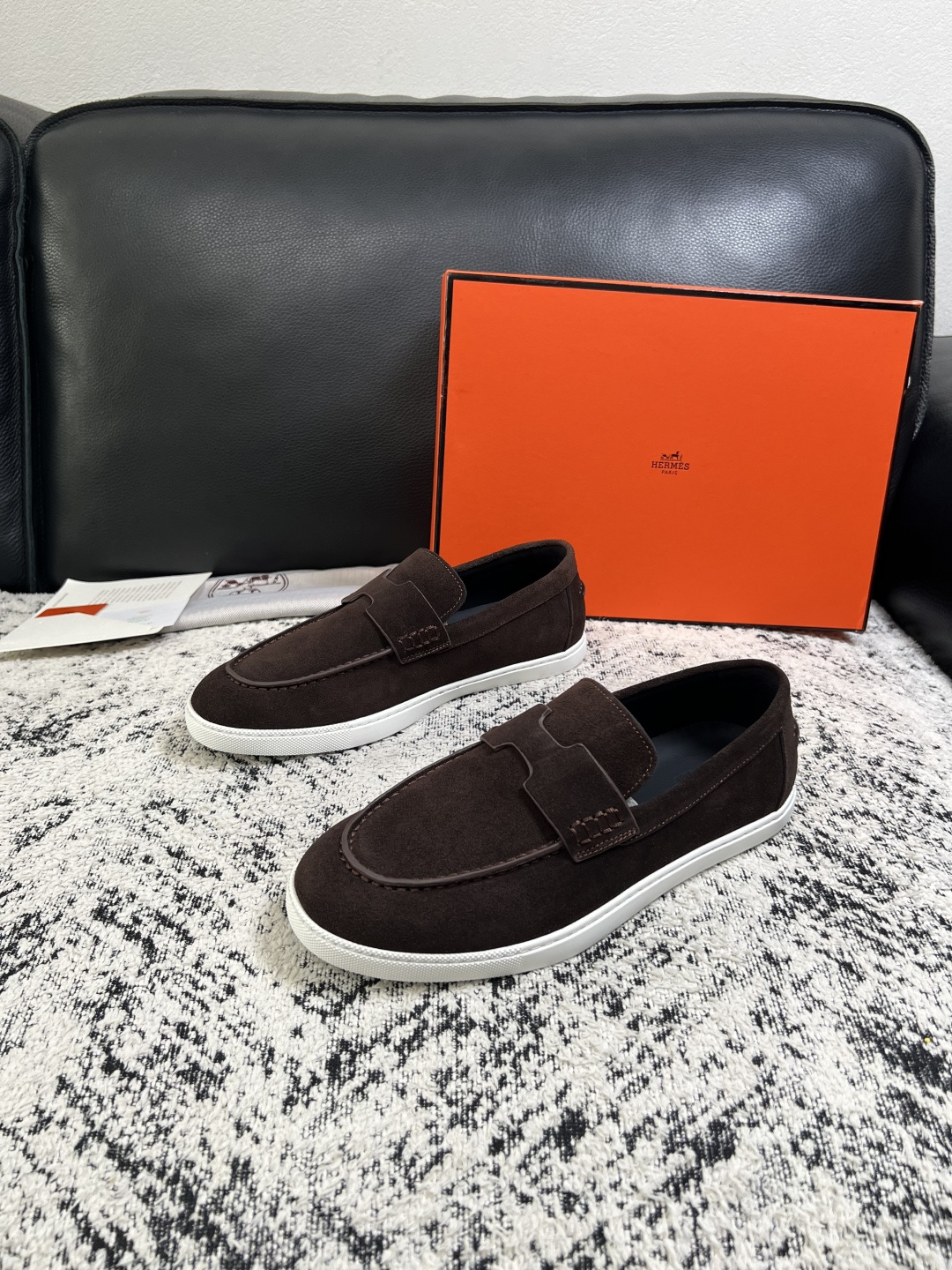 Hermes  高品质  顶级工艺品  爱马仕 专柜同步发售原厂配置，意大利进口原版牛皮面料，高品质拼接工艺，全进口水染