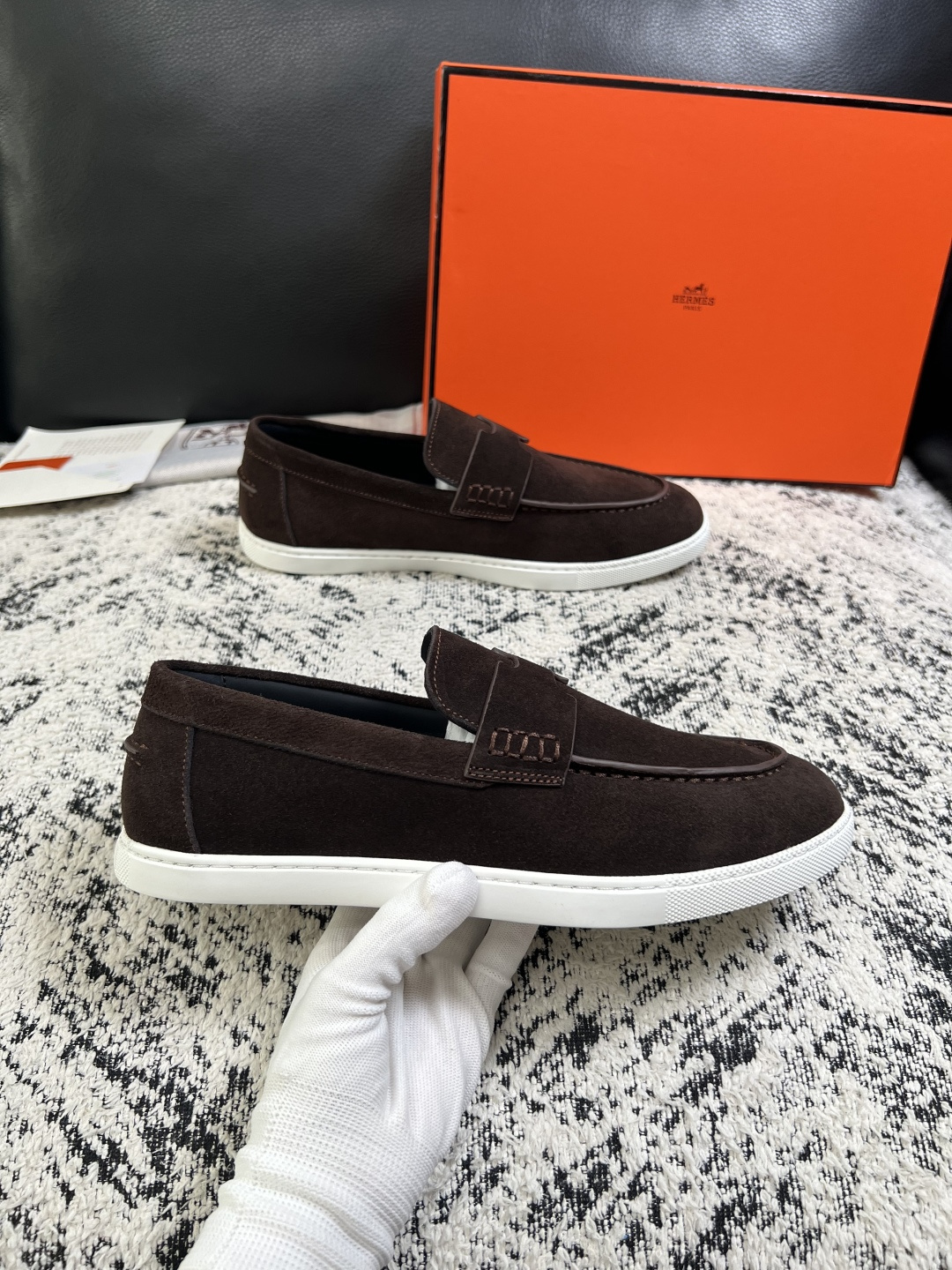 Hermes  高品质  顶级工艺品  爱马仕 专柜同步发售原厂配置，意大利进口原版牛皮面料，高品质拼接工艺，全进口水染