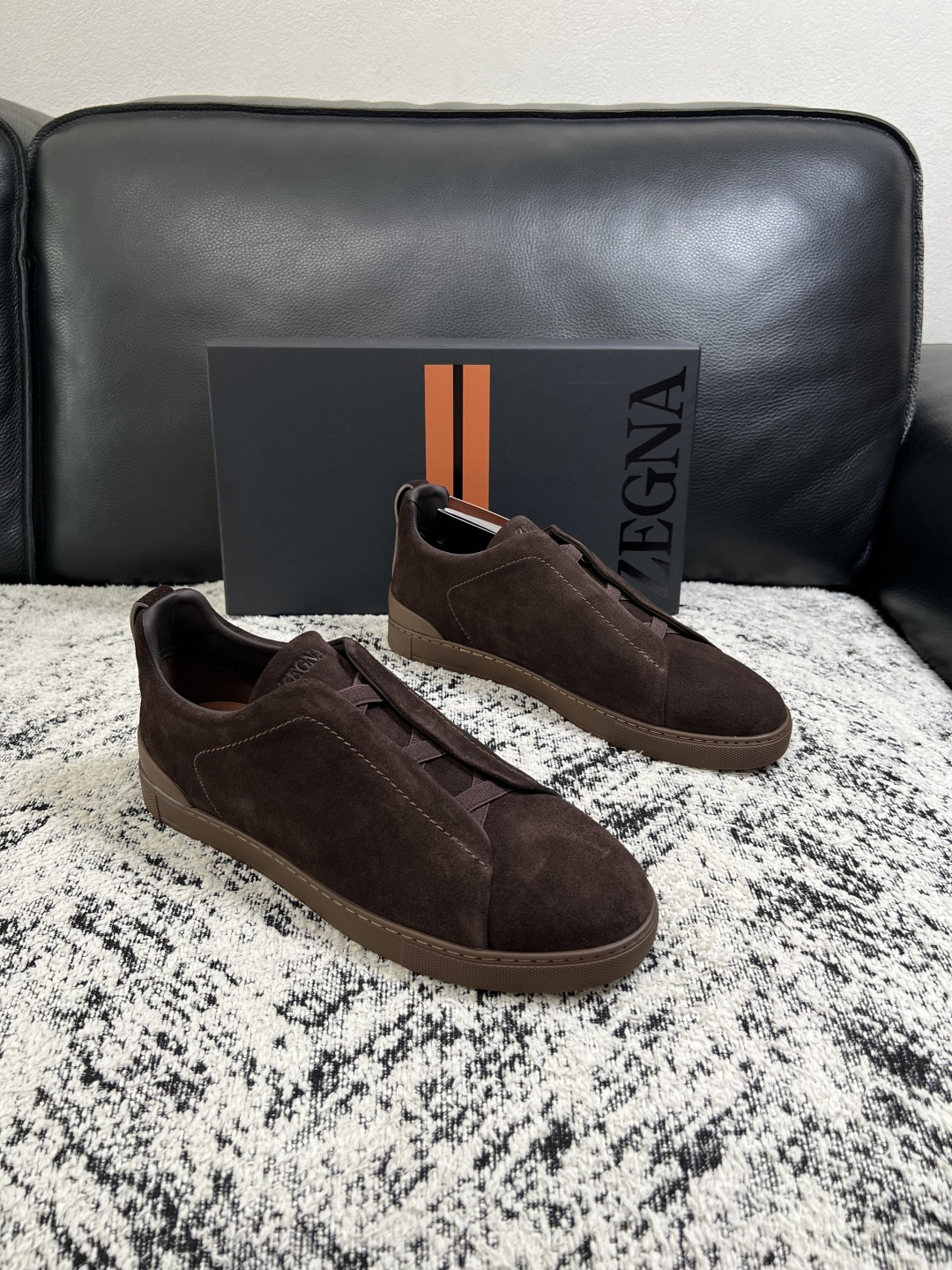 Zegna  高品质  顶级工艺品  杰尼亚  专柜新款原厂配置，意大利进口牛皮面料，进口牛里垫，透气舒适，鞋底：原厂特