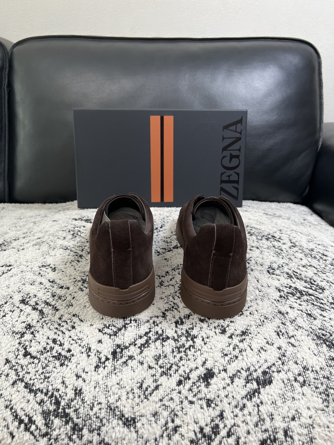 Zegna  高品质  顶级工艺品  杰尼亚  专柜新款原厂配置，意大利进口牛皮面料，进口牛里垫，透气舒适，鞋底：原厂特