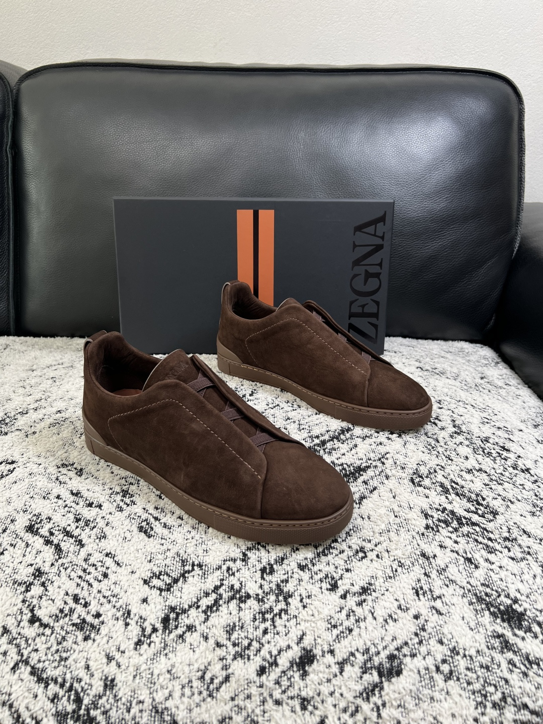 Zegna  高品质  顶级工艺品  杰尼亚  专柜新款原厂配置，意大利进口牛皮面料，进口牛里垫，透气舒适，鞋底：原厂特