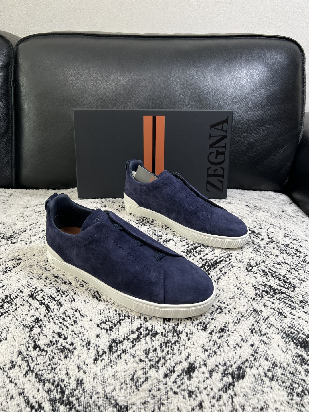 Zegna  高品质  顶级工艺品  杰尼亚  专柜新款原厂配置，意大利进口牛皮面料，进口牛里垫，透气舒适，鞋底：原厂特