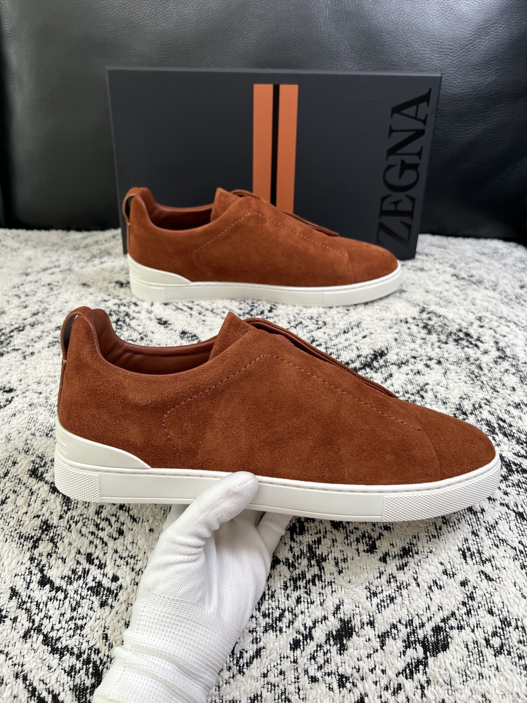 Zegna  高品质  顶级工艺品  杰尼亚  专柜新款原厂配置，意大利进口牛皮面料，进口牛里垫，透气舒适，鞋底：原厂特