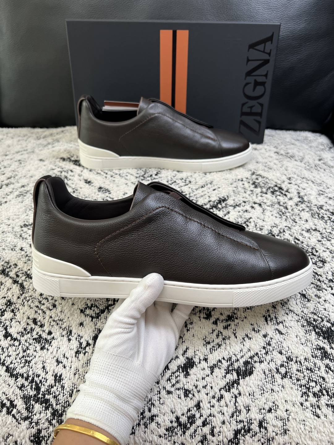 Zegna  高品质  顶级工艺品  杰尼亚  专柜新款原厂配置，意大利进口牛皮面料，进口牛里垫，透气舒适，鞋底：原厂特