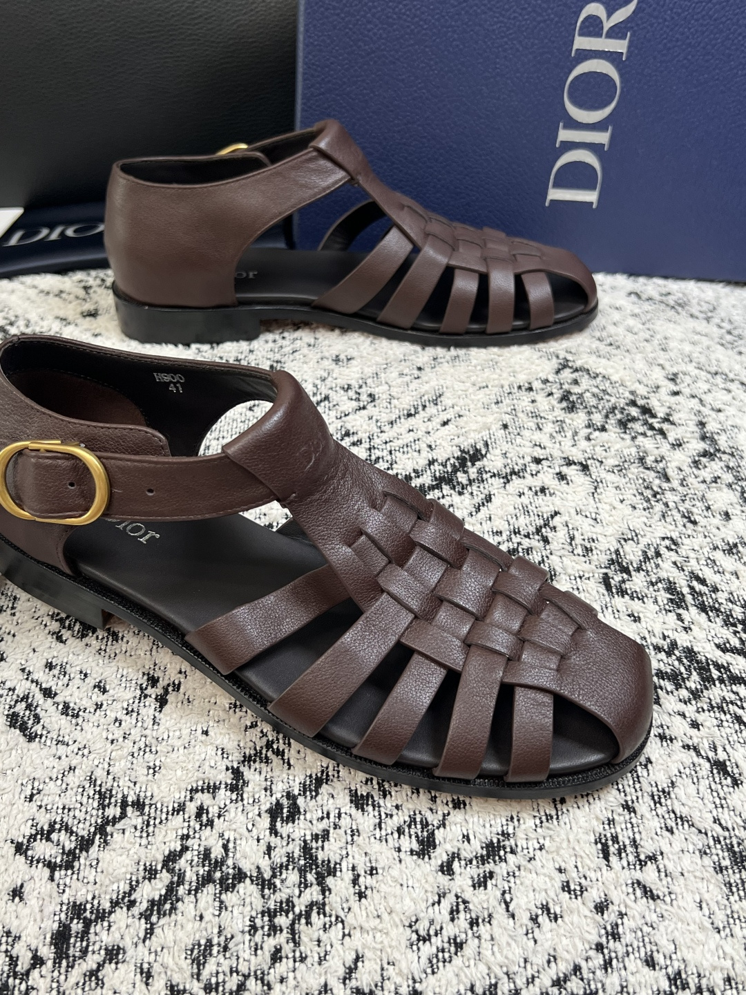 Dior  高品质  顶级工艺品  迪奥  皮鞋系列专柜同步原厂配置，意大利进口牛皮，全进口水染牛皮里垫，鞋底：原厂特供