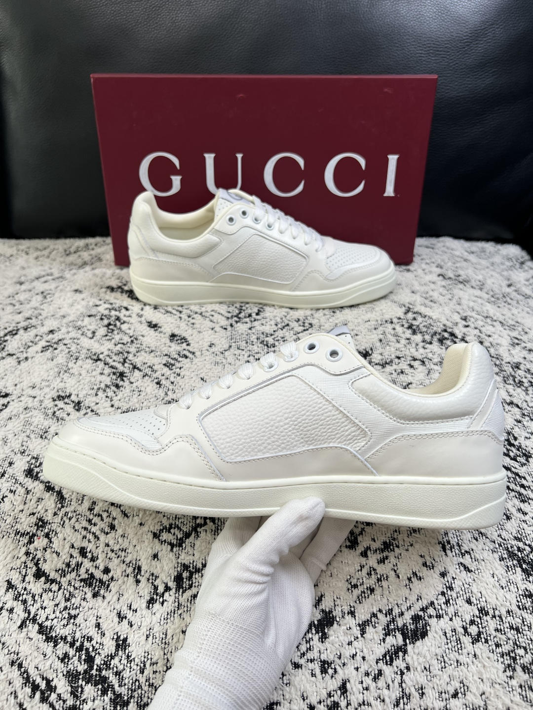 Gucci  高品质  顶级工艺品  古奇专柜新款，原厂配置意大利进口牛皮面料，进口牛皮内里垫，透气舒适，鞋底：原厂特供