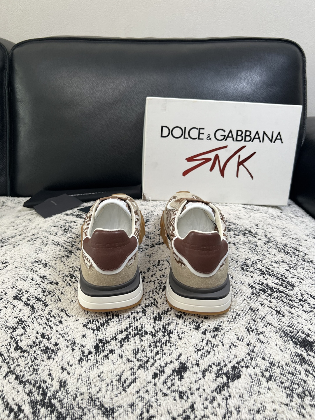Dolce & Gabbana   高品质  顶级工艺品  杜嘉班纳 爆款专柜新品同步，鞋面意大利进口牛皮面料，高品质复