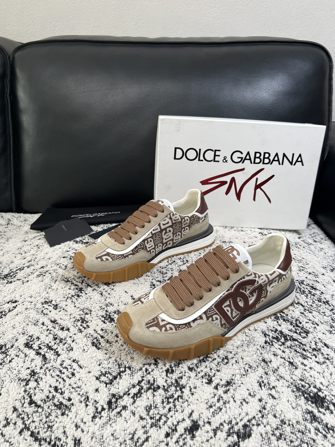 Dolce & Gabbana   高品质  顶级工艺品  杜嘉班纳 爆款专柜新品同步，鞋面意大利进口牛皮面料，高品质复