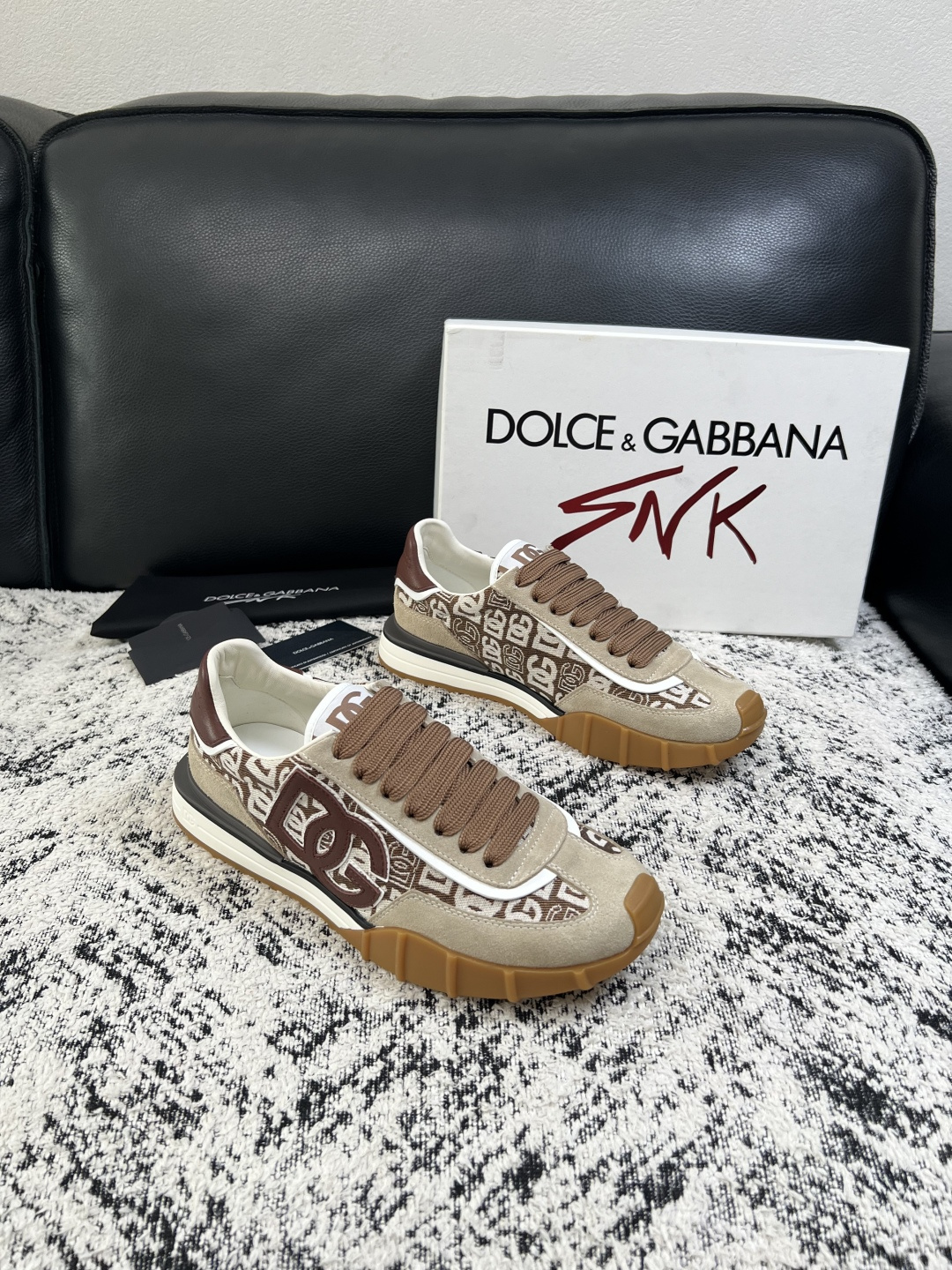 Dolce & Gabbana   高品质  顶级工艺品  杜嘉班纳 爆款专柜新品同步，鞋面意大利进口牛皮面料，高品质复