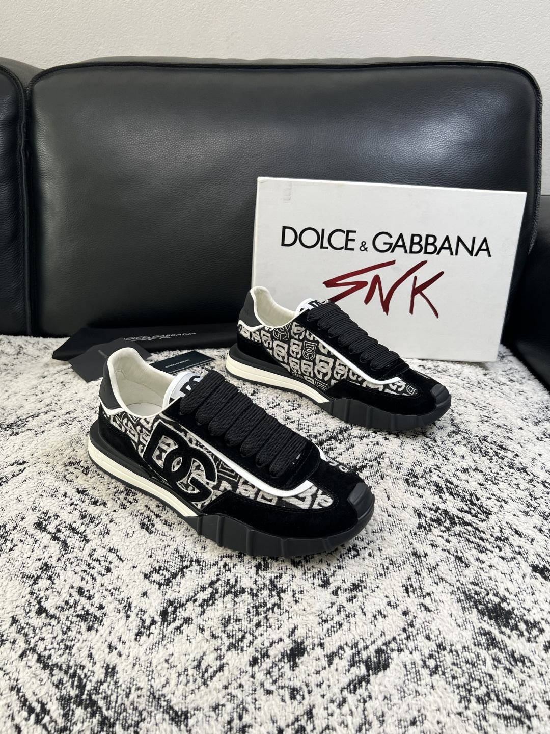 Dolce & Gabbana   高品质  顶级工艺品  杜嘉班纳 爆款专柜新品同步，鞋面意大利进口牛皮面料，高品质复