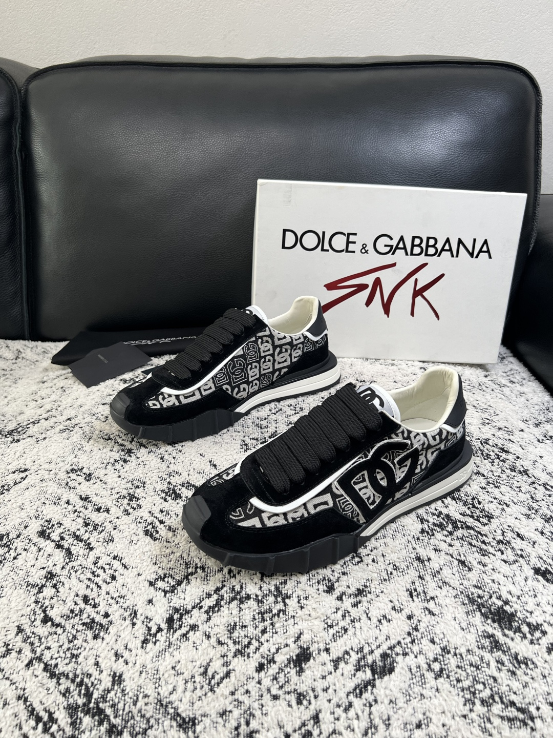 Dolce & Gabbana   高品质  顶级工艺品  杜嘉班纳 爆款专柜新品同步，鞋面意大利进口牛皮面料，高品质复