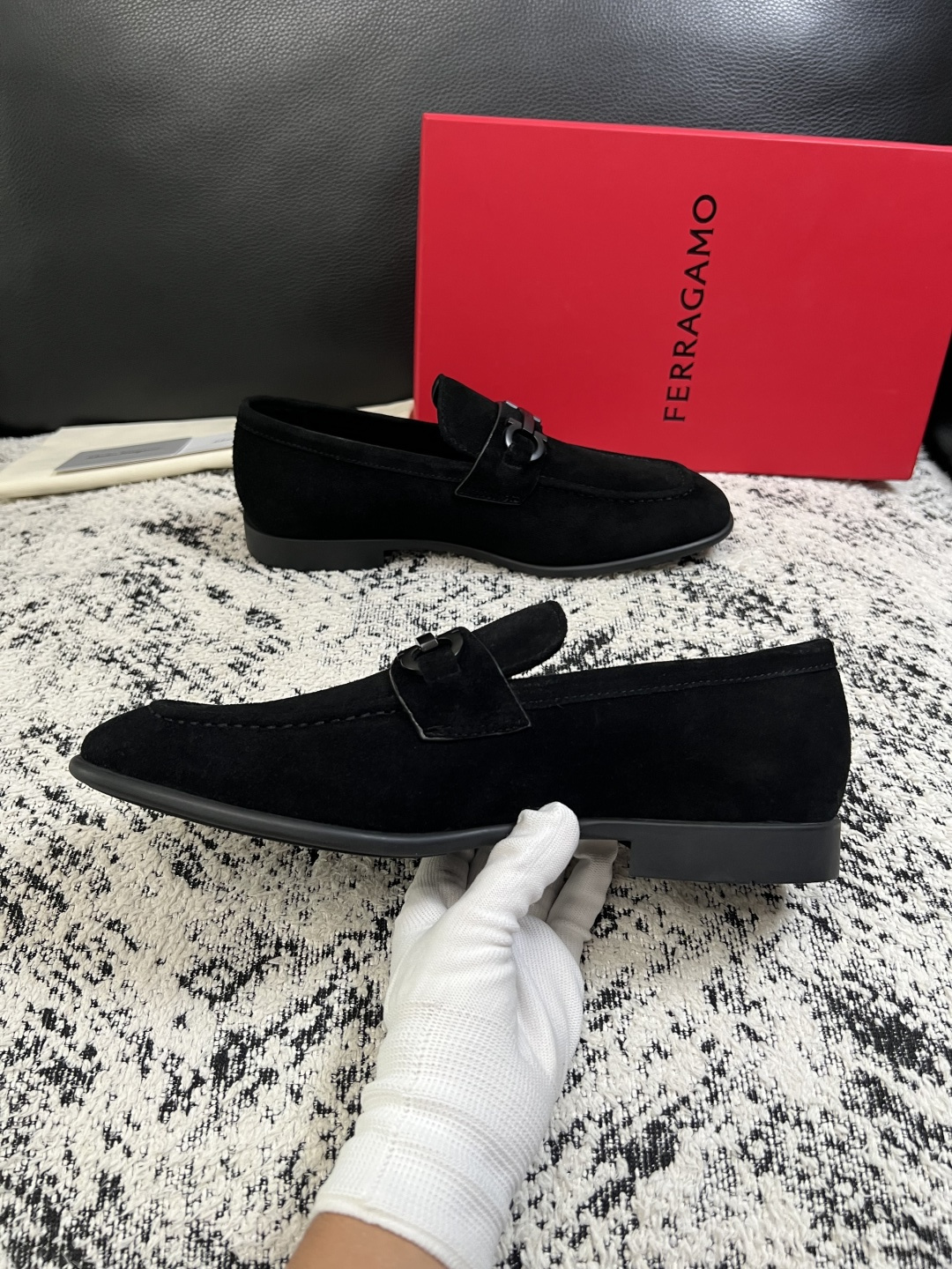 Ferragamo  高品质  顶级工艺品  菲拉格慕  皮鞋专柜同步发售原厂配置，意大利进口原版牛皮，进口水染牛里 ，