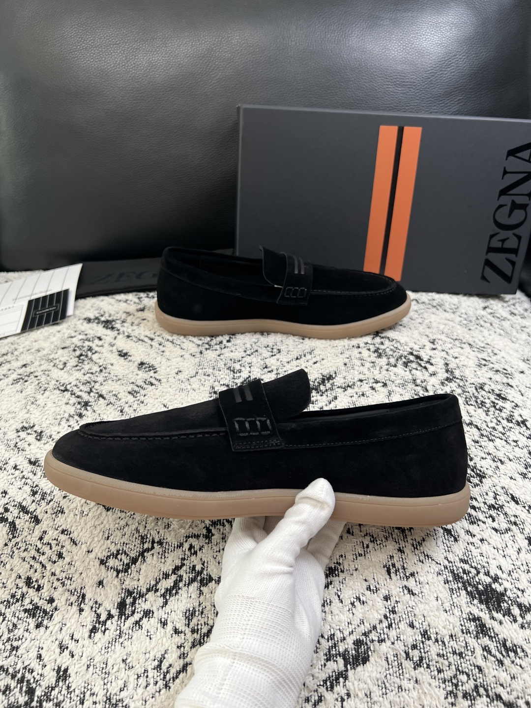 Zegna  高品质  顶级工艺品  杰尼亚  专柜新款原厂配置，意大利进口牛皮面料，进口牛里垫，透气舒适，鞋底：原厂特