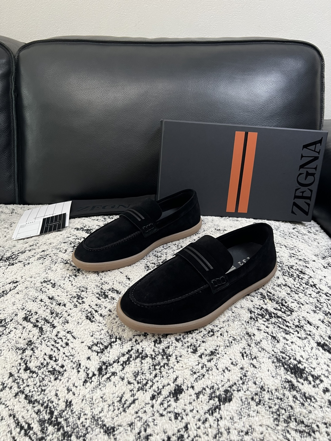 Zegna  高品质  顶级工艺品  杰尼亚  专柜新款原厂配置，意大利进口牛皮面料，进口牛里垫，透气舒适，鞋底：原厂特