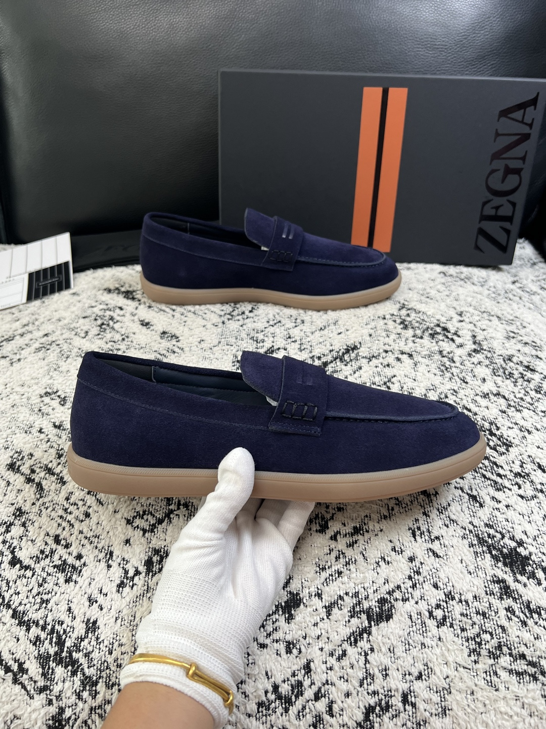 Zegna  高品质  顶级工艺品  杰尼亚  专柜新款原厂配置，意大利进口牛皮面料，进口牛里垫，透气舒适，鞋底：原厂特