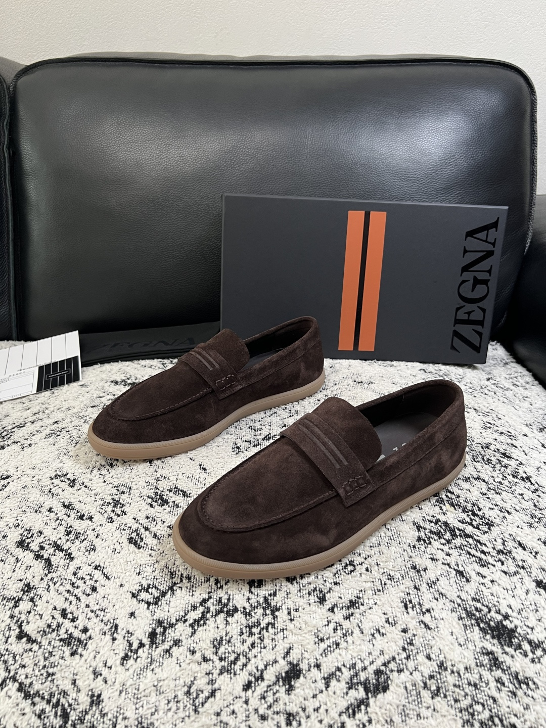 Zegna  高品质  顶级工艺品  杰尼亚  专柜新款原厂配置，意大利进口牛皮面料，进口牛里垫，透气舒适，鞋底：原厂特