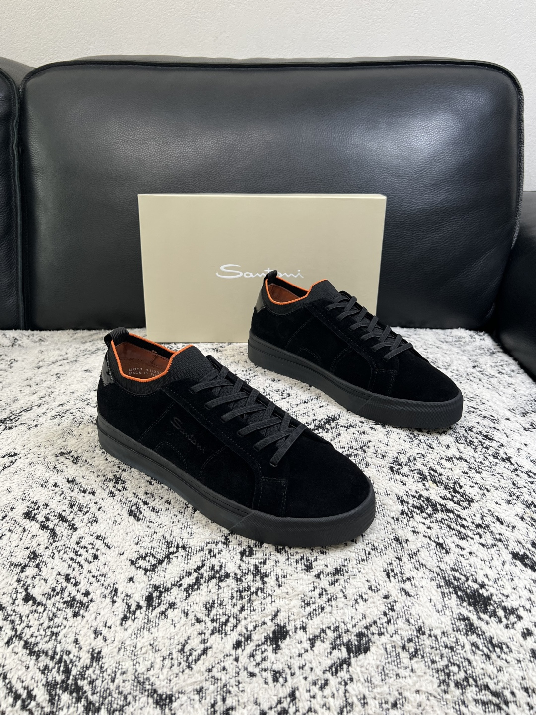 Santoni  高品质    顶级工艺品  圣东尼  专柜新品同步，鞋面意大利进口牛皮飞织面料，进口水染牛皮内里垫，鞋
