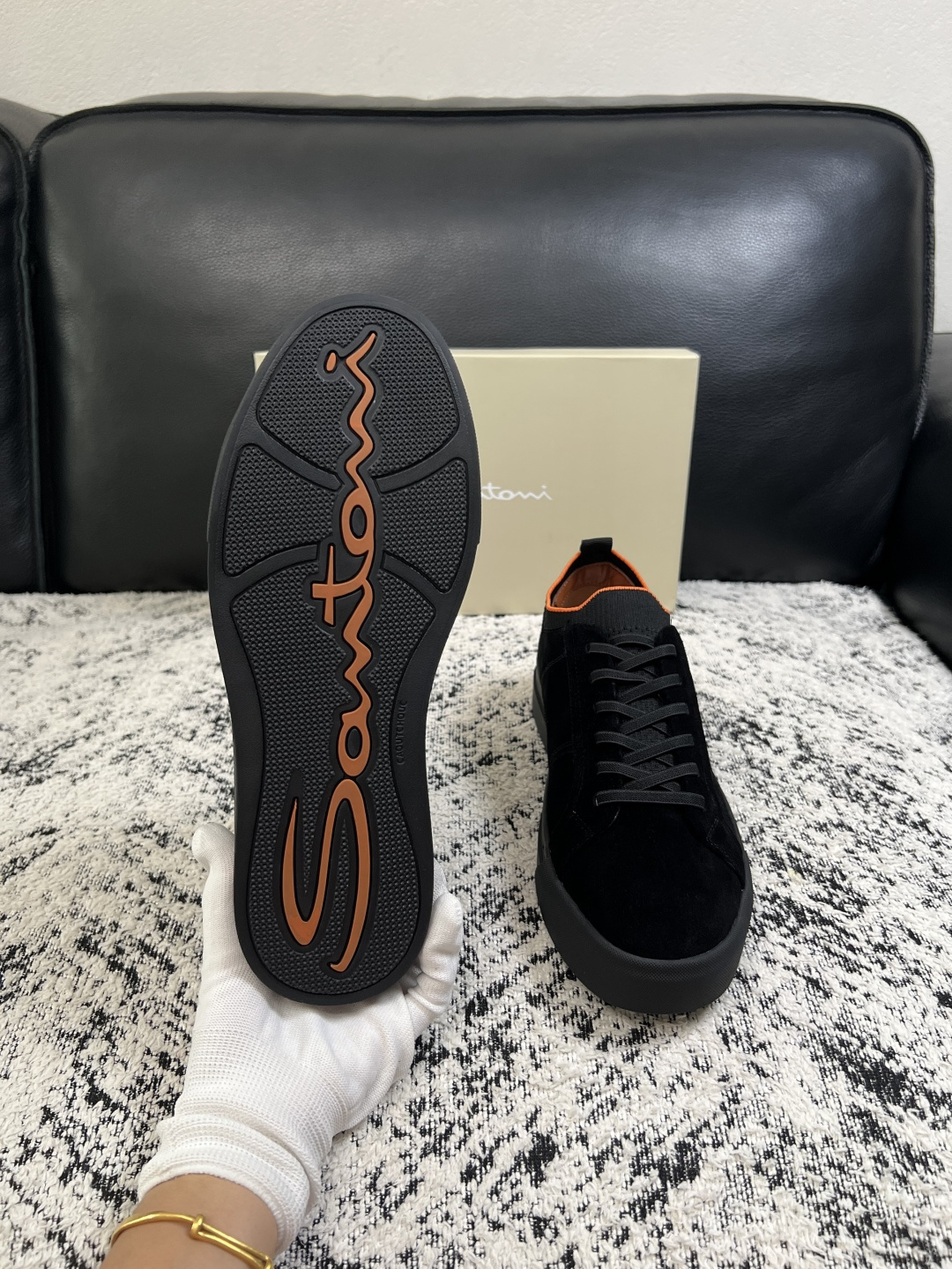 Santoni  高品质    顶级工艺品  圣东尼  专柜新品同步，鞋面意大利进口牛皮飞织面料，进口水染牛皮内里垫，鞋