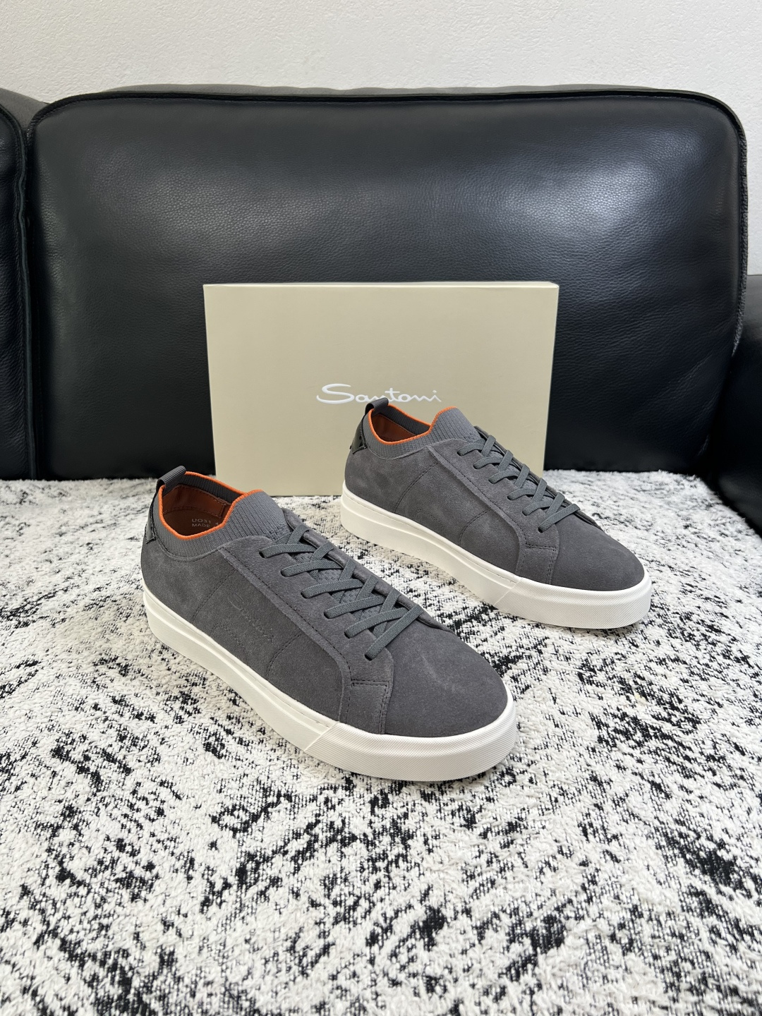 Santoni  高品质    顶级工艺品  圣东尼  专柜新品同步，鞋面意大利进口牛皮飞织面料，进口水染牛皮内里垫，鞋