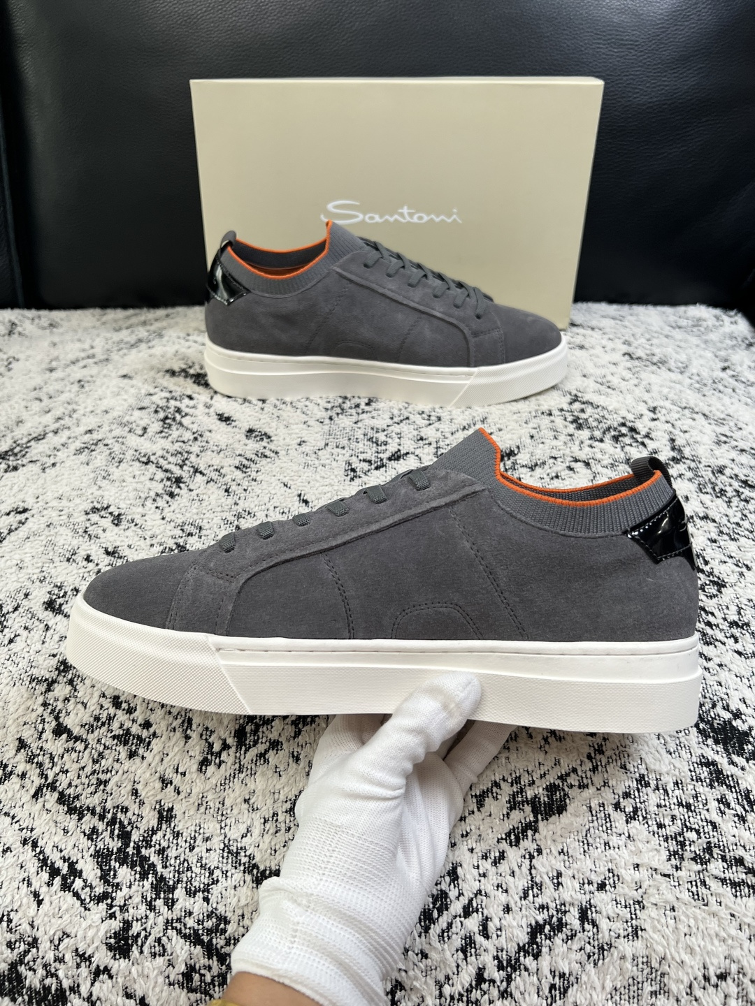Santoni  高品质    顶级工艺品  圣东尼  专柜新品同步，鞋面意大利进口牛皮飞织面料，进口水染牛皮内里垫，鞋