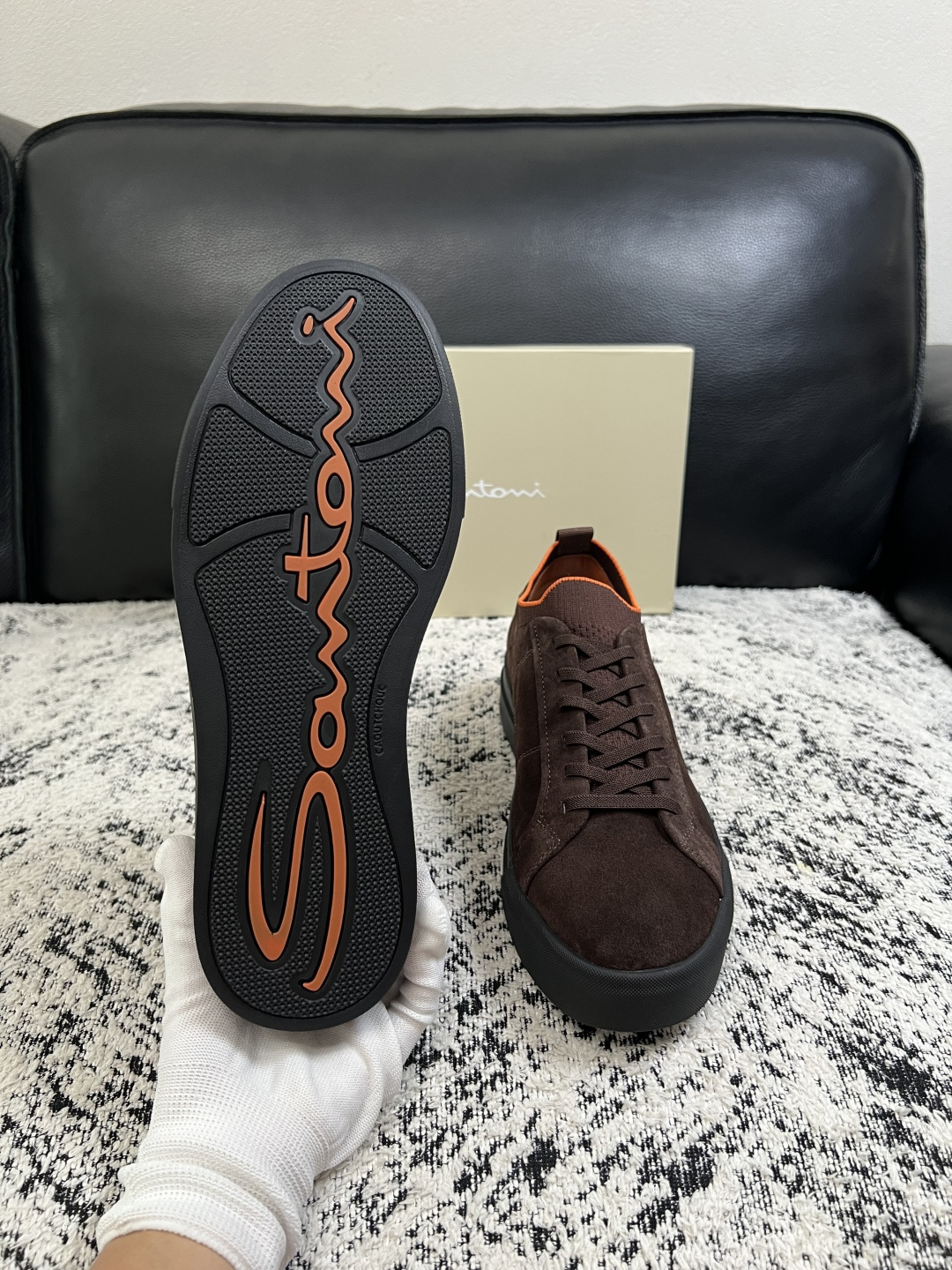 Santoni  高品质    顶级工艺品  圣东尼  专柜新品同步，鞋面意大利进口牛皮飞织面料，进口水染牛皮内里垫，鞋