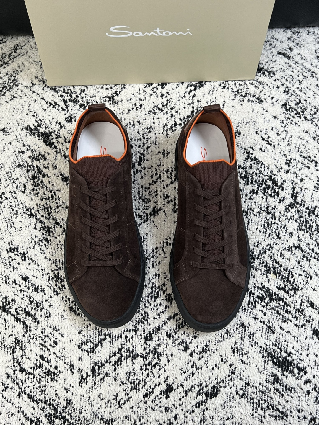 Santoni  高品质    顶级工艺品  圣东尼  专柜新品同步，鞋面意大利进口牛皮飞织面料，进口水染牛皮内里垫，鞋