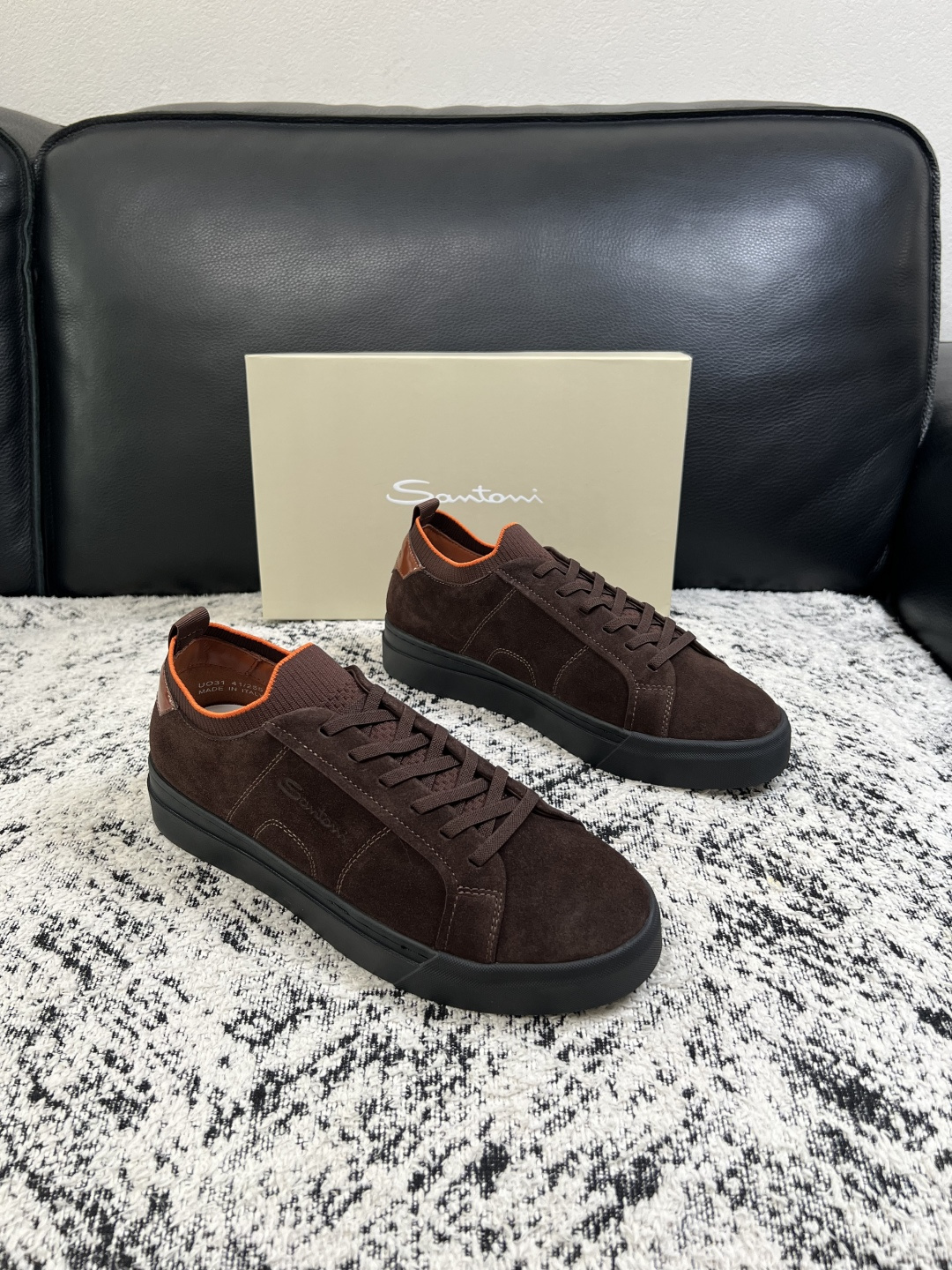 Santoni  高品质    顶级工艺品  圣东尼  专柜新品同步，鞋面意大利进口牛皮飞织面料，进口水染牛皮内里垫，鞋