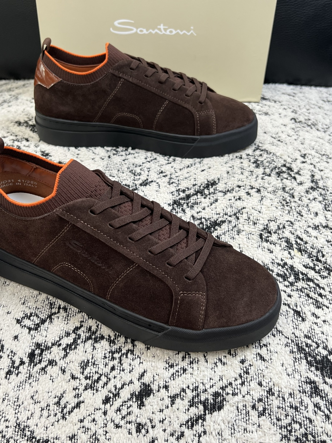 Santoni  高品质    顶级工艺品  圣东尼  专柜新品同步，鞋面意大利进口牛皮飞织面料，进口水染牛皮内里垫，鞋