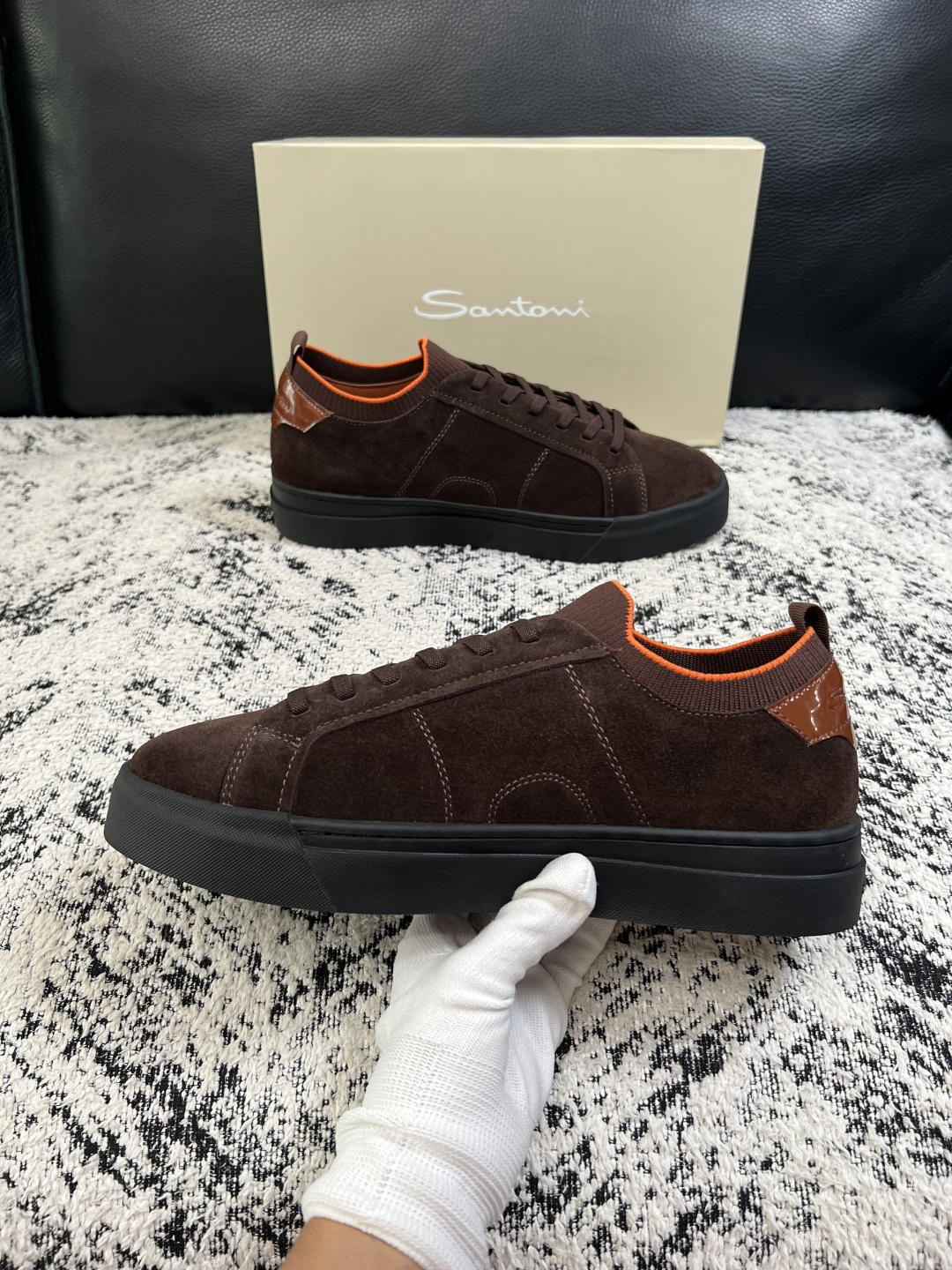 Santoni  高品质    顶级工艺品  圣东尼  专柜新品同步，鞋面意大利进口牛皮飞织面料，进口水染牛皮内里垫，鞋