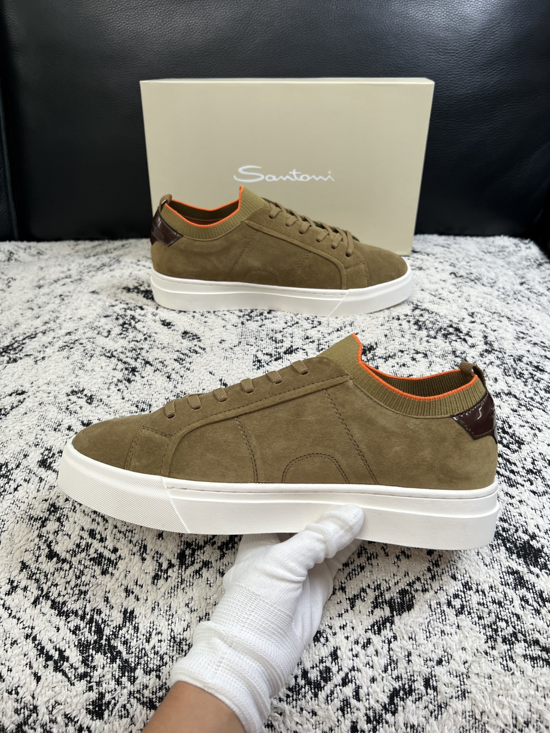 Santoni  高品质    顶级工艺品  圣东尼  专柜新品同步，鞋面意大利进口牛皮飞织面料，进口水染牛皮内里垫，鞋
