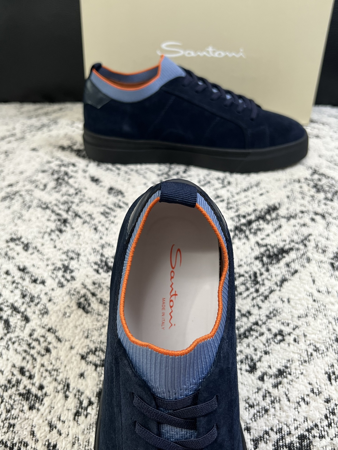 Santoni  高品质    顶级工艺品  圣东尼  专柜新品同步，鞋面意大利进口牛皮飞织面料，进口水染牛皮内里垫，鞋