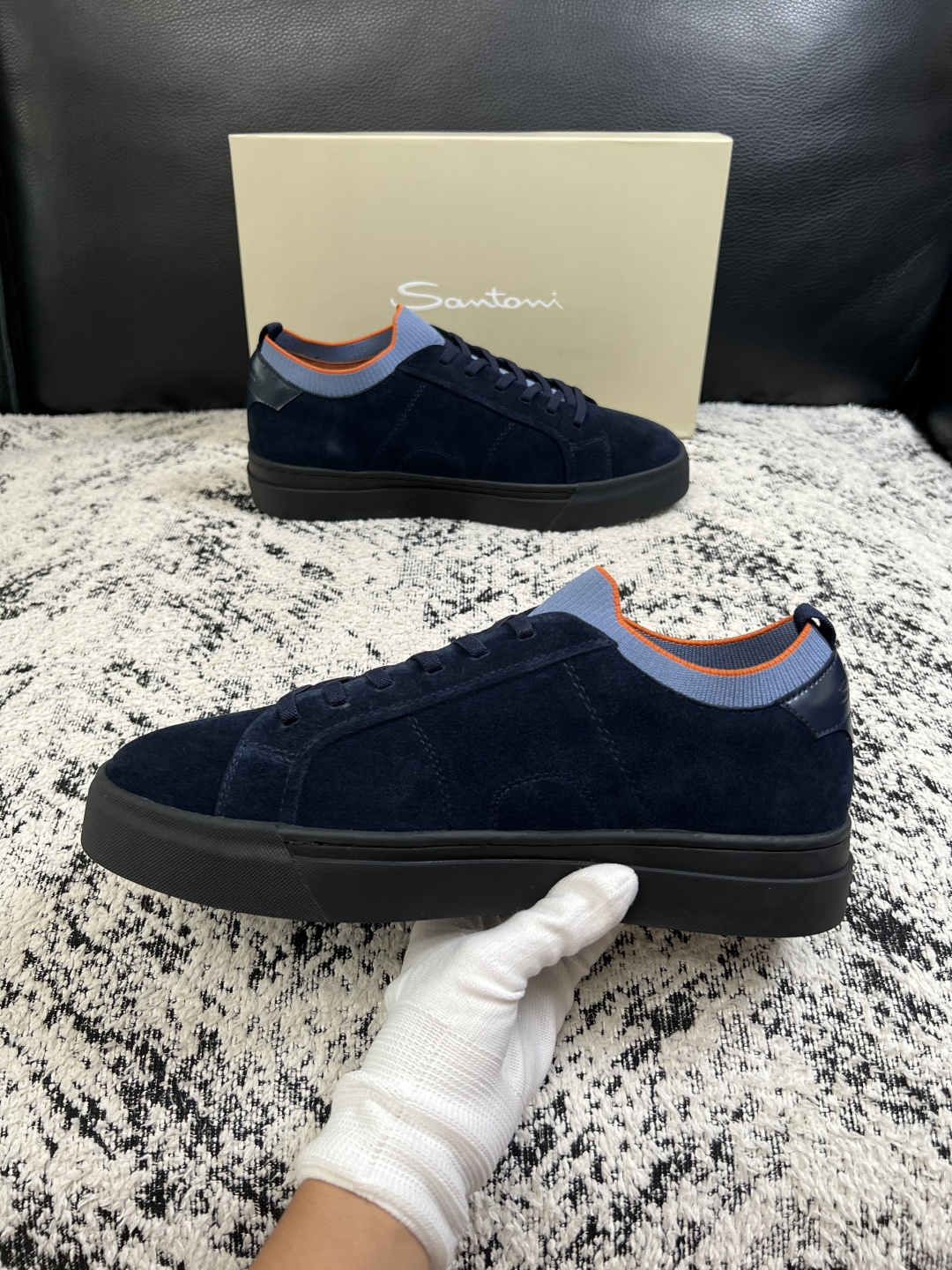 Santoni  高品质    顶级工艺品  圣东尼  专柜新品同步，鞋面意大利进口牛皮飞织面料，进口水染牛皮内里垫，鞋