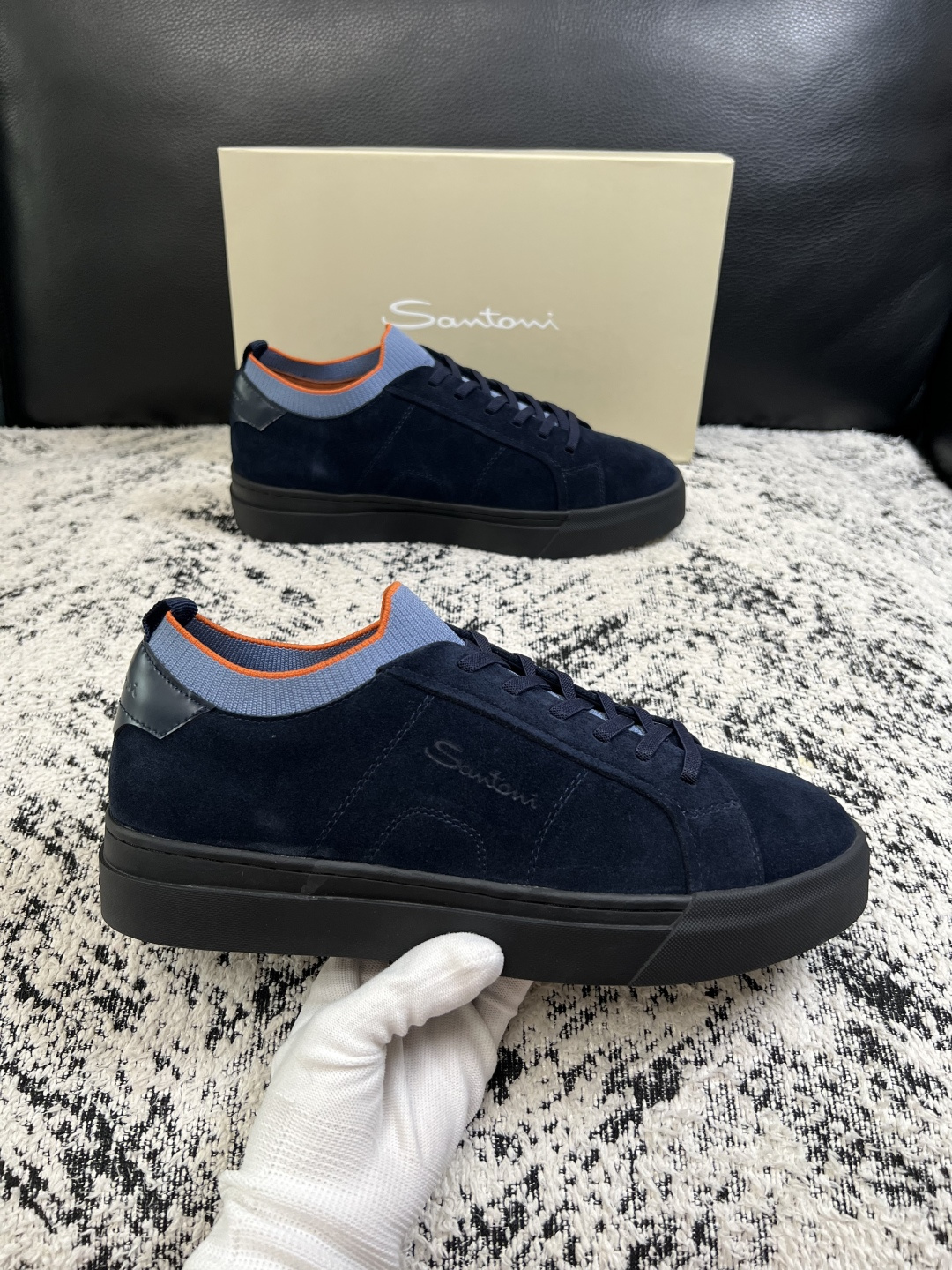 Santoni  高品质    顶级工艺品  圣东尼  专柜新品同步，鞋面意大利进口牛皮飞织面料，进口水染牛皮内里垫，鞋
