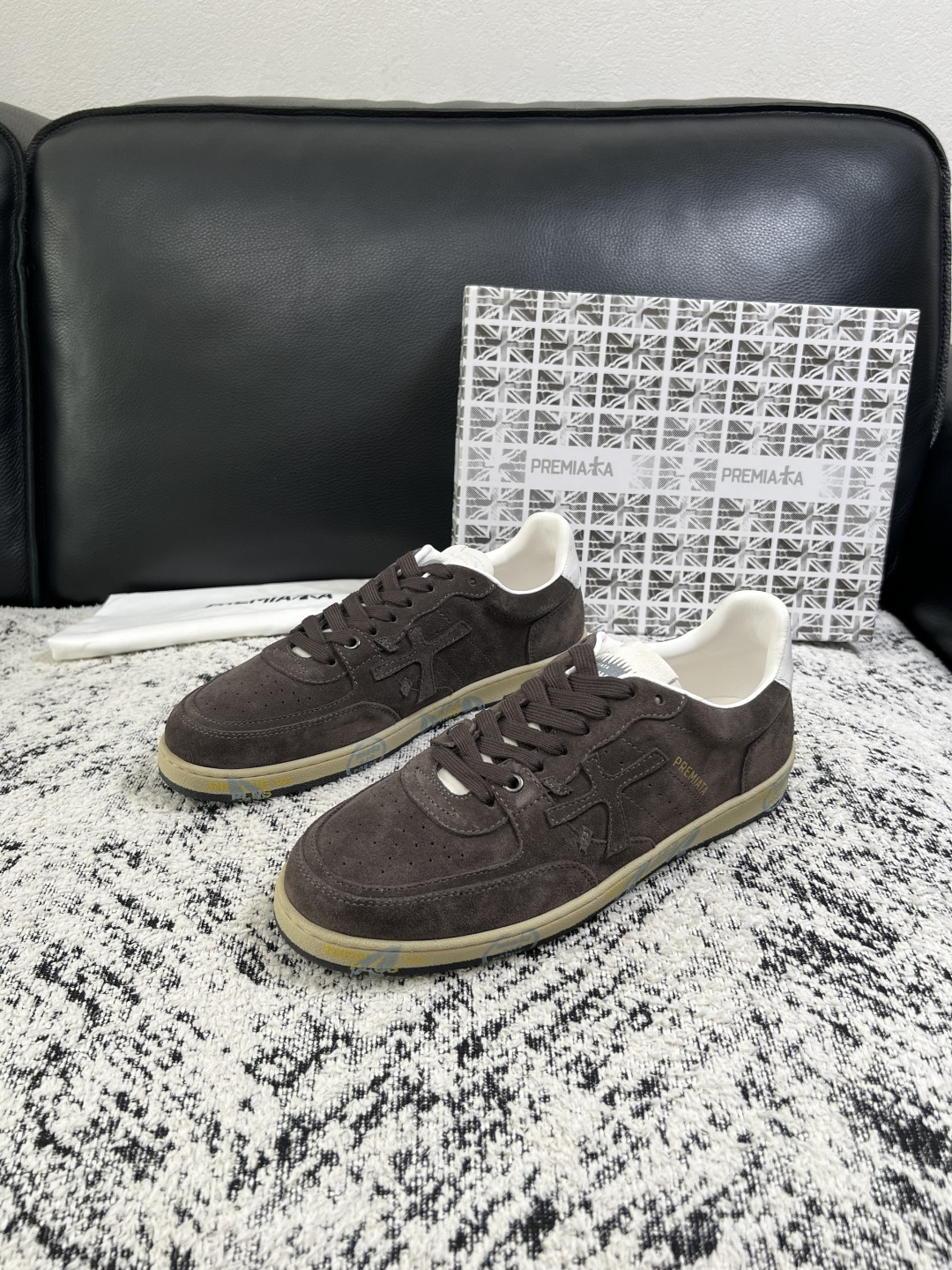 ⚠️只换码不退⚠️  PRMAMITA 高品质  顶级工艺品  普拉米亚达 男士运动鞋专柜同步，鞋面意大利原版进口牛皮搭